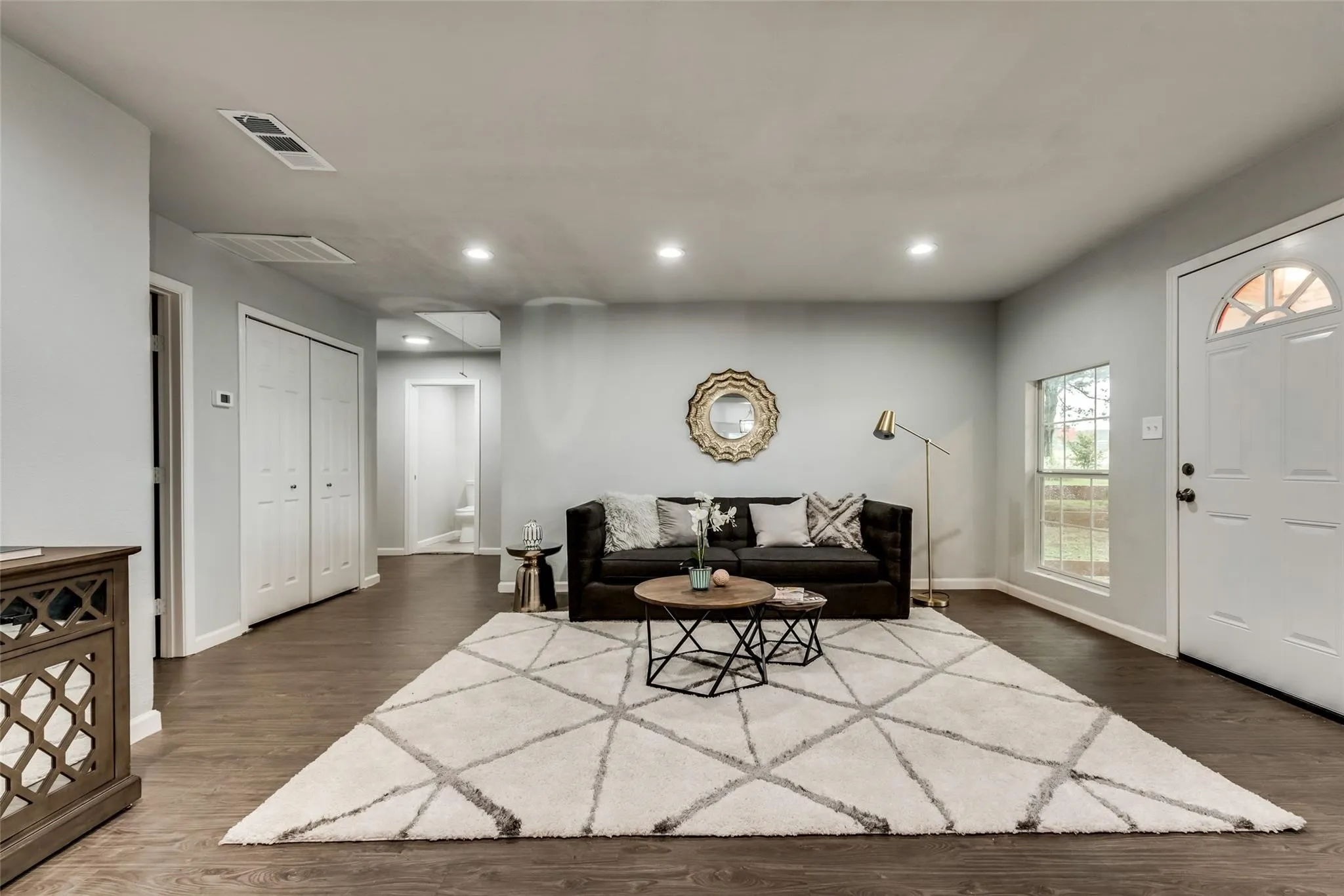 Single Family Residence For Sale in Dallas County , 1202 Finn Road, Wilmer, Texas 75172, 3 Bedroom, 2 Bathroom, Garage spaces, 1,444 Sqft, built in 1997, mls#21373366, Real Estate Agent in Wilmer, Homes For Sale in Dallas county, Homes For Sale in Wilmer, Realtor in Wilmer Texas, Real Estate Brokerage Independent Realty Texas, Luminita Cordes Realtor