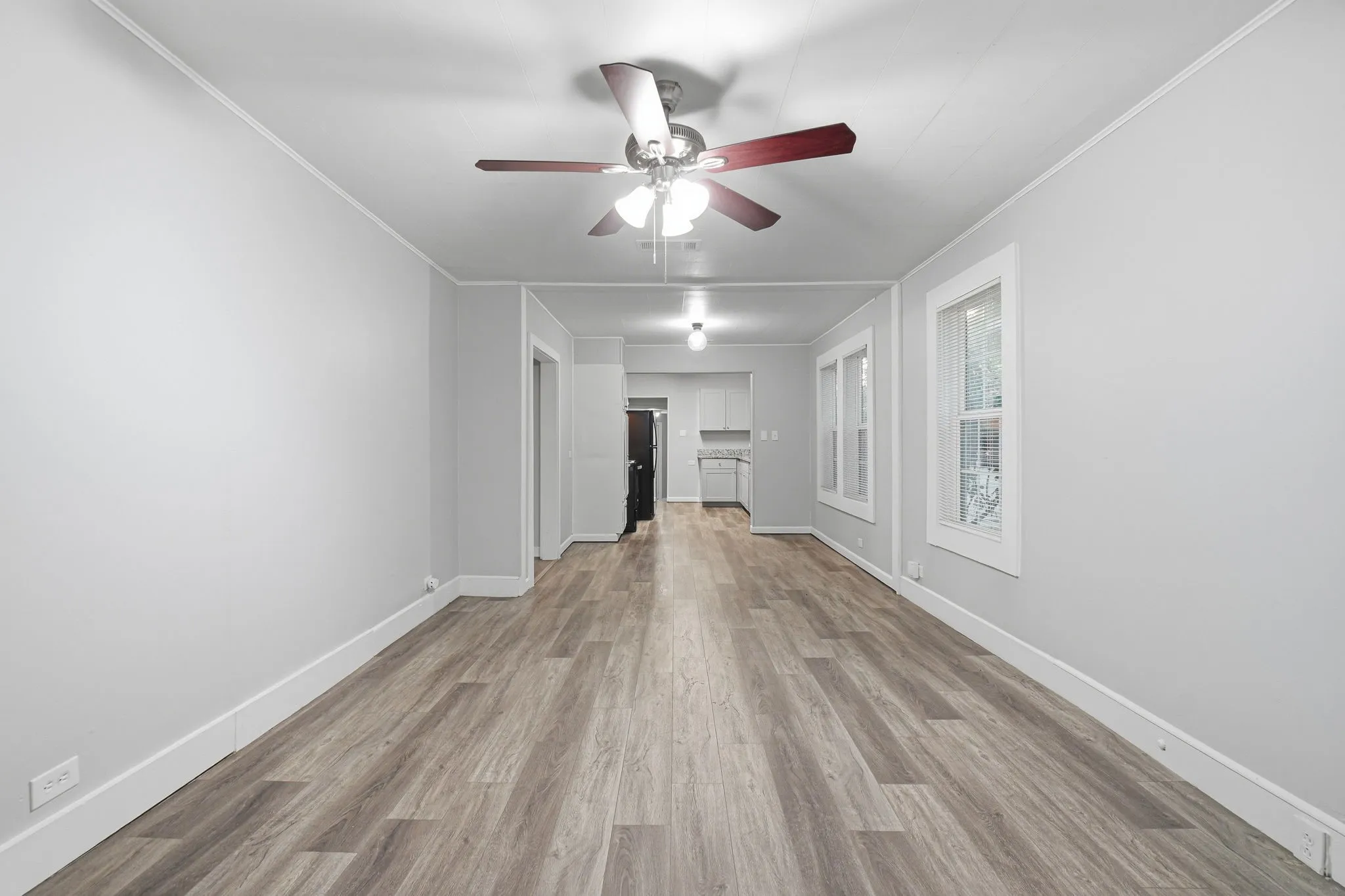 Single Family Residence For Sale in Johnson County , 908 Forrest Avenue, Cleburne, Texas 76033, 2 Bedroom, 1 Bathroom, Garage spaces, 1,116 Sqft, built in 1946, mls#21371735, Real Estate Agent in Cleburne, Homes For Sale in Johnson county, Homes For Sale in Cleburne, Realtor in Cleburne Texas, Real Estate Brokerage Independent Realty Texas, Luminita Cordes Realtor