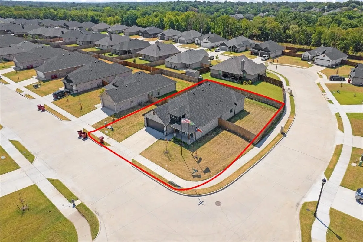 Single Family Residence For Sale in Grayson County , 2132 Gabriel Drive, Sherman, Texas 75092, 3 Bedroom, 2 Bathroom, 2 Garage spaces, 1,819 Sqft, built in 2023, mls#21373757, Real Estate Agent in Sherman, Homes For Sale in Grayson county, Homes For Sale in Sherman, Realtor in Sherman Texas, Real Estate Brokerage Independent Realty Texas, Luminita Cordes Realtor
