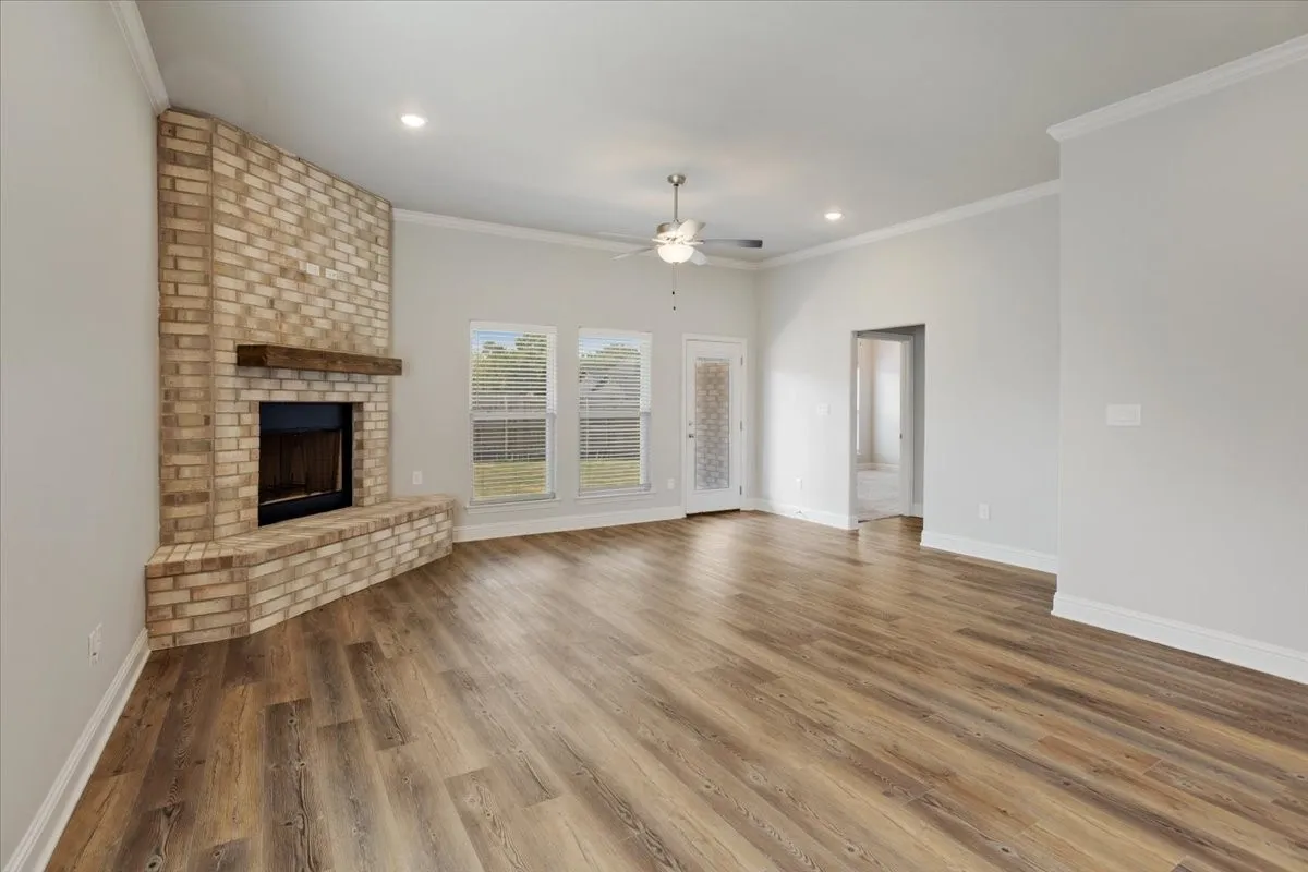 Single Family Residence For Sale in Grayson County , 2132 Gabriel Drive, Sherman, Texas 75092, 3 Bedroom, 2 Bathroom, 2 Garage spaces, 1,819 Sqft, built in 2023, mls#21373757, Real Estate Agent in Sherman, Homes For Sale in Grayson county, Homes For Sale in Sherman, Realtor in Sherman Texas, Real Estate Brokerage Independent Realty Texas, Luminita Cordes Realtor