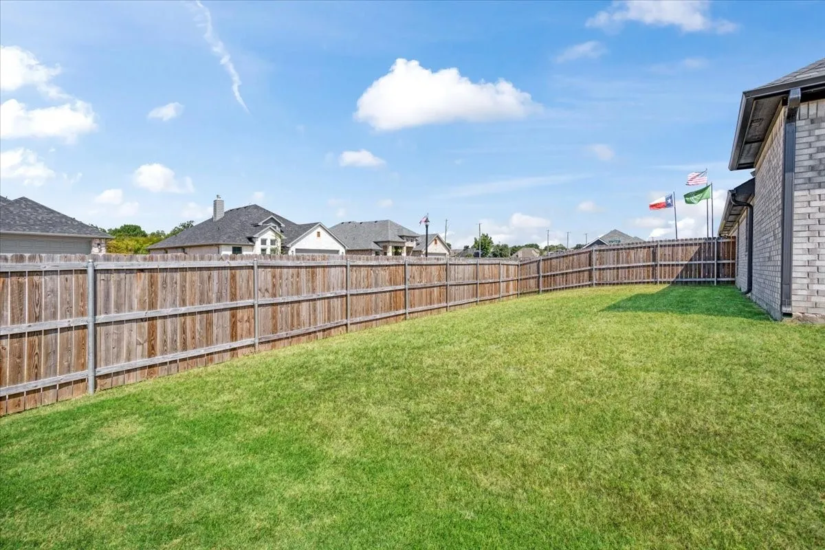 Single Family Residence For Sale in Grayson County , 2132 Gabriel Drive, Sherman, Texas 75092, 3 Bedroom, 2 Bathroom, 2 Garage spaces, 1,819 Sqft, built in 2023, mls#21373757, Real Estate Agent in Sherman, Homes For Sale in Grayson county, Homes For Sale in Sherman, Realtor in Sherman Texas, Real Estate Brokerage Independent Realty Texas, Luminita Cordes Realtor