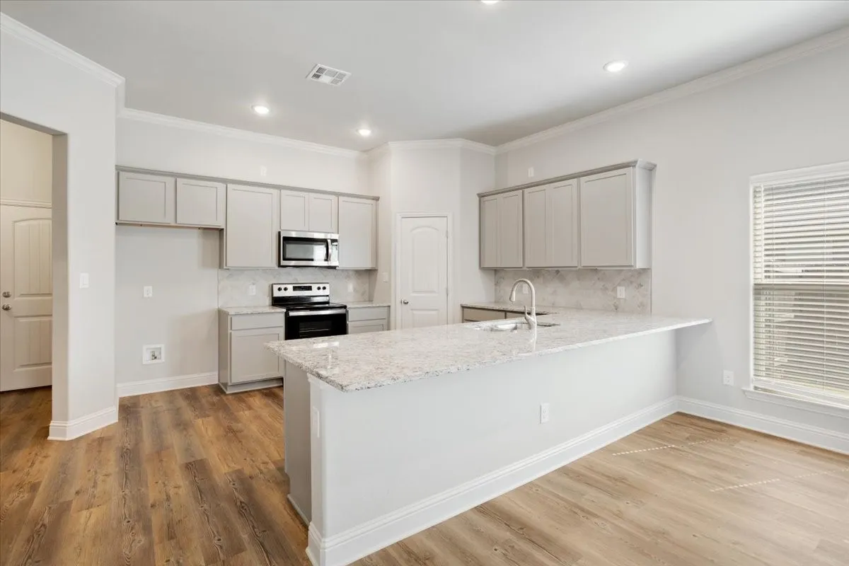 Single Family Residence For Sale in Grayson County , 2132 Gabriel Drive, Sherman, Texas 75092, 3 Bedroom, 2 Bathroom, 2 Garage spaces, 1,819 Sqft, built in 2023, mls#21373757, Real Estate Agent in Sherman, Homes For Sale in Grayson county, Homes For Sale in Sherman, Realtor in Sherman Texas, Real Estate Brokerage Independent Realty Texas, Luminita Cordes Realtor