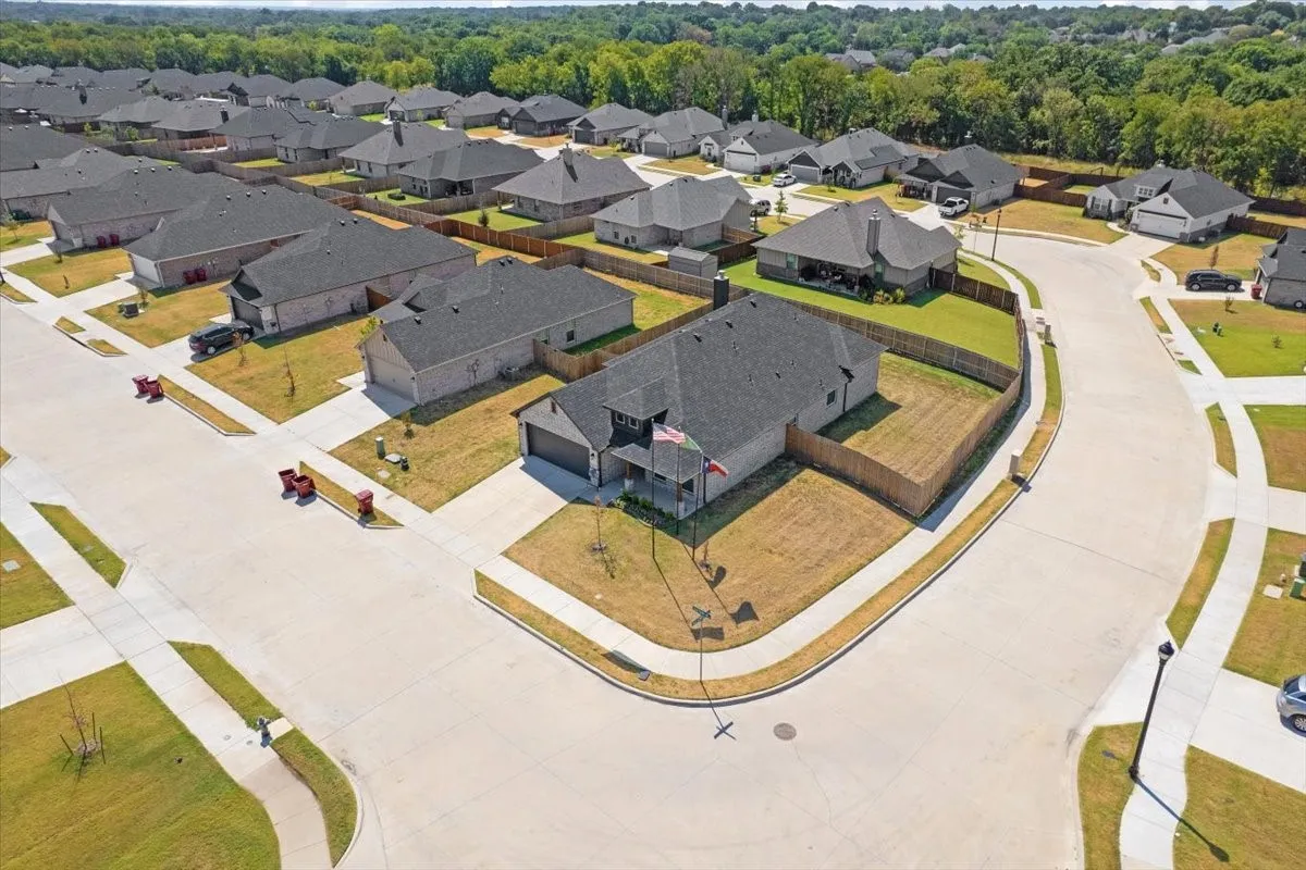 Single Family Residence For Sale in Grayson County , 2132 Gabriel Drive, Sherman, Texas 75092, 3 Bedroom, 2 Bathroom, 2 Garage spaces, 1,819 Sqft, built in 2023, mls#21373757, Real Estate Agent in Sherman, Homes For Sale in Grayson county, Homes For Sale in Sherman, Realtor in Sherman Texas, Real Estate Brokerage Independent Realty Texas, Luminita Cordes Realtor