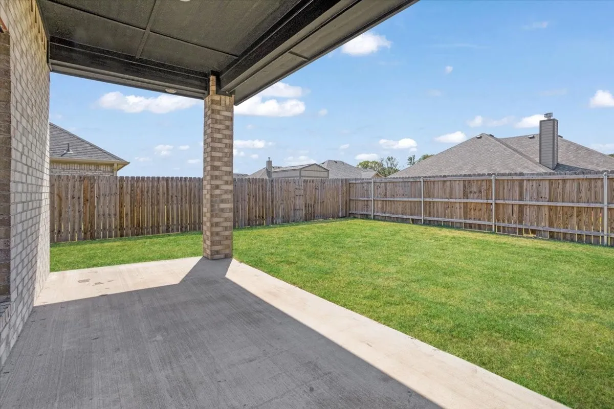Single Family Residence For Sale in Grayson County , 2132 Gabriel Drive, Sherman, Texas 75092, 3 Bedroom, 2 Bathroom, 2 Garage spaces, 1,819 Sqft, built in 2023, mls#21373757, Real Estate Agent in Sherman, Homes For Sale in Grayson county, Homes For Sale in Sherman, Realtor in Sherman Texas, Real Estate Brokerage Independent Realty Texas, Luminita Cordes Realtor