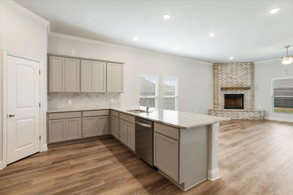 Single Family Residence For Sale in Grayson County , 2132 Gabriel Drive, Sherman, Texas 75092, 3 Bedroom, 2 Bathroom, 2 Garage spaces, 1,819 Sqft, built in 2023, mls#21373757, Real Estate Agent in Sherman, Homes For Sale in Grayson county, Homes For Sale in Sherman, Realtor in Sherman Texas, Real Estate Brokerage Independent Realty Texas, Luminita Cordes Realtor