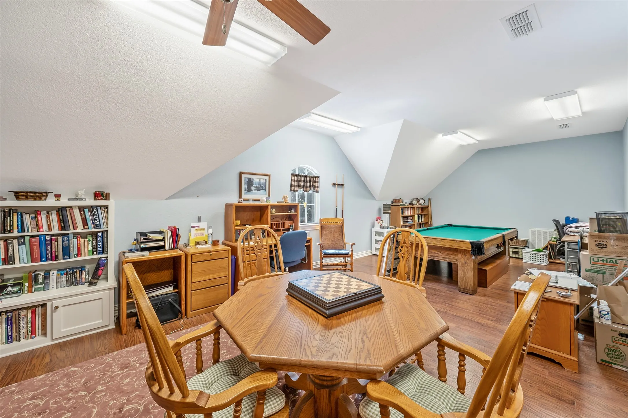Single Family Residence For Sale in Van Zandt County , 1440 VZ CR 4810, Chandler, Texas 75758, 4 Bedroom, 3 Bathroom, 4 Garage spaces, 3,335 Sqft, built in 2016, mls#21373755, Real Estate Agent in Chandler, Homes For Sale in Van Zandt county, Homes For Sale in Chandler, Realtor in Chandler Texas, Real Estate Brokerage Independent Realty Texas, Luminita Cordes Realtor