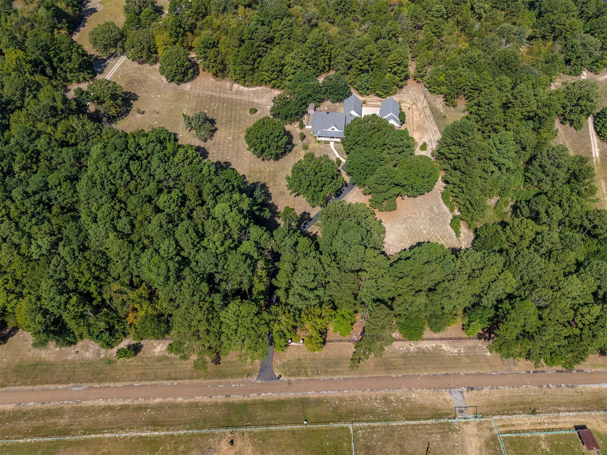 Single Family Residence For Sale in Van Zandt County , 1440 VZ CR 4810, Chandler, Texas 75758, 4 Bedroom, 3 Bathroom, 4 Garage spaces, 3,335 Sqft, built in 2016, mls#21373755, Real Estate Agent in Chandler, Homes For Sale in Van Zandt county, Homes For Sale in Chandler, Realtor in Chandler Texas, Real Estate Brokerage Independent Realty Texas, Luminita Cordes Realtor