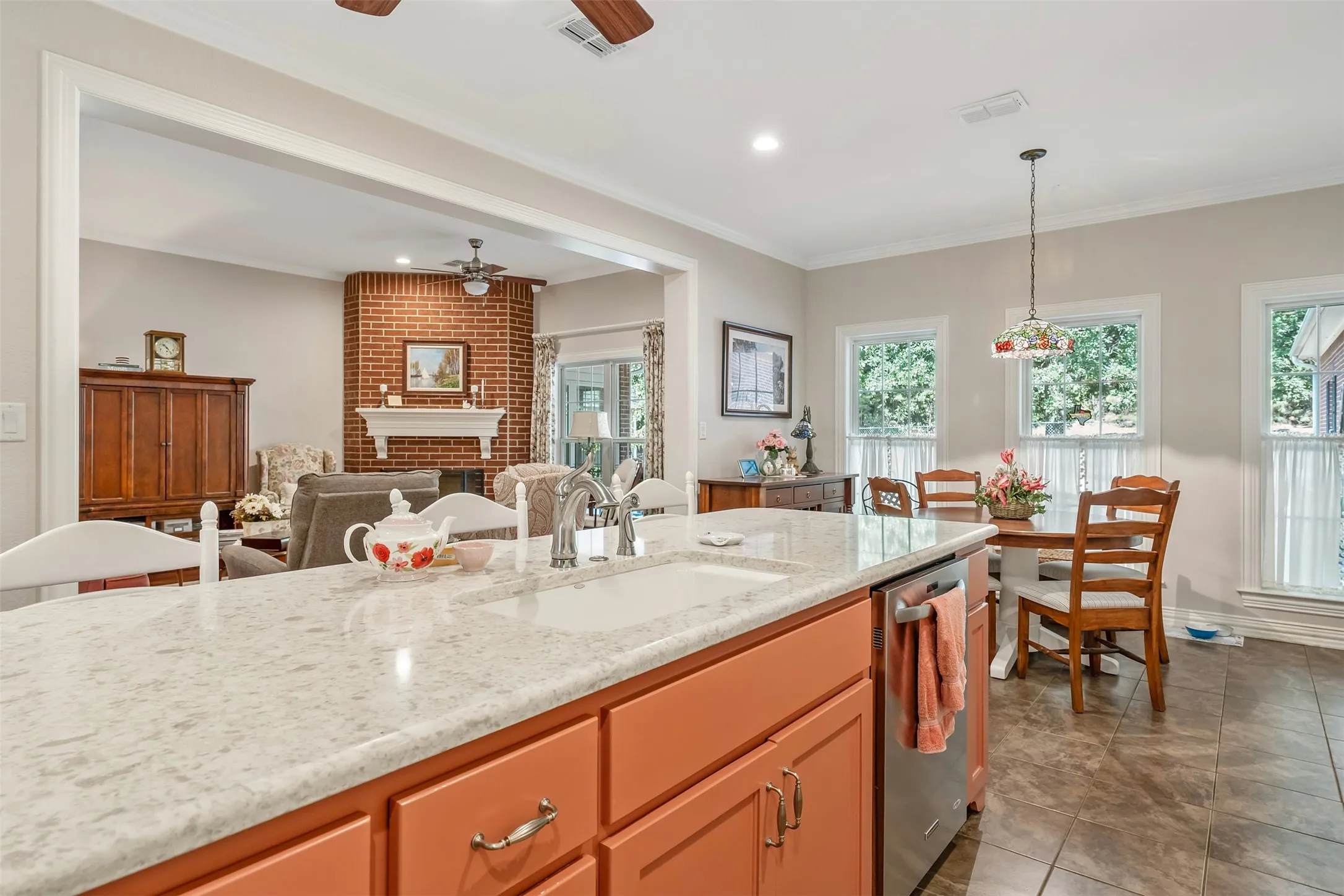 Single Family Residence For Sale in Van Zandt County , 1440 VZ CR 4810, Chandler, Texas 75758, 4 Bedroom, 3 Bathroom, 4 Garage spaces, 3,335 Sqft, built in 2016, mls#21373755, Real Estate Agent in Chandler, Homes For Sale in Van Zandt county, Homes For Sale in Chandler, Realtor in Chandler Texas, Real Estate Brokerage Independent Realty Texas, Luminita Cordes Realtor