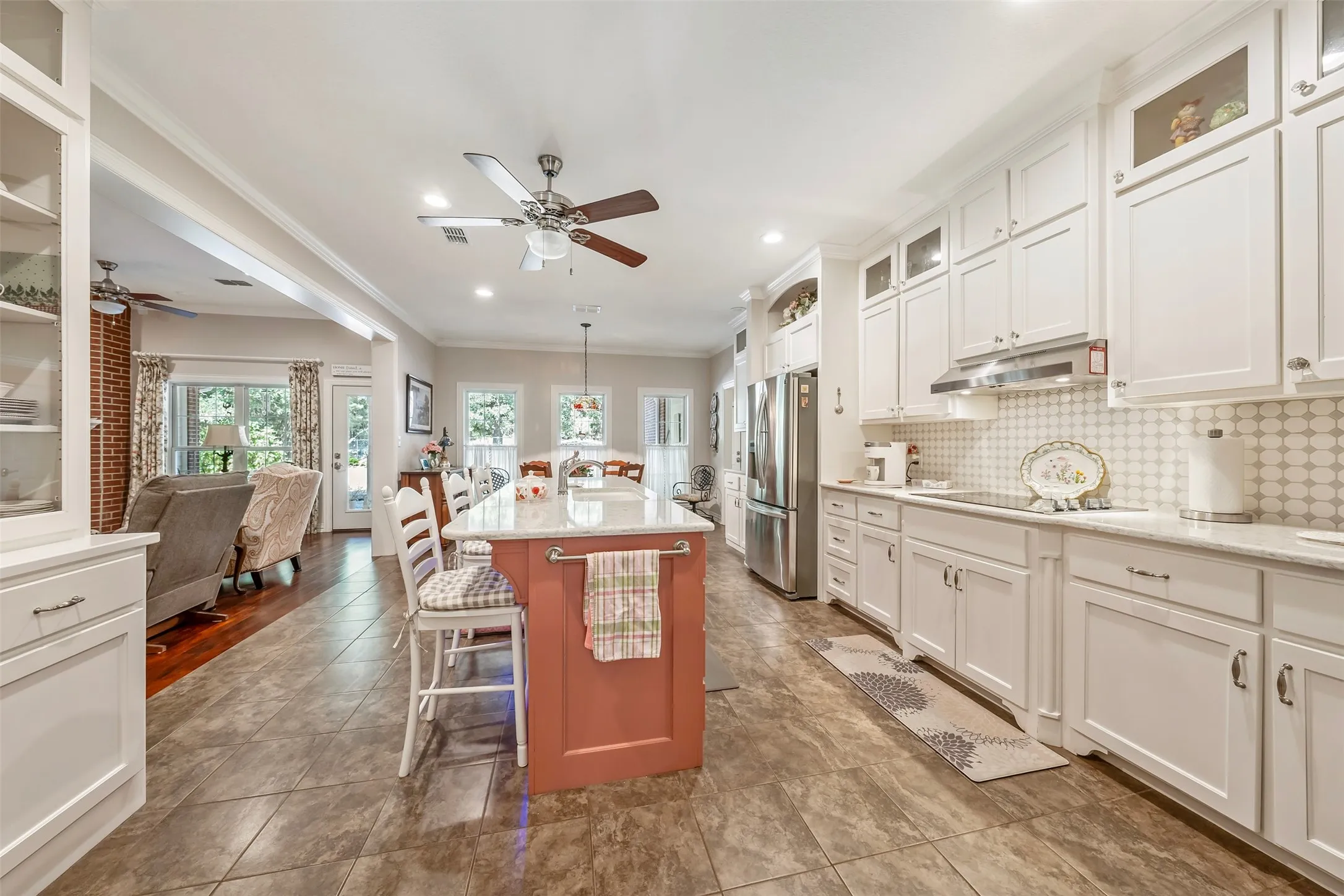Single Family Residence For Sale in Van Zandt County , 1440 VZ CR 4810, Chandler, Texas 75758, 4 Bedroom, 3 Bathroom, 4 Garage spaces, 3,335 Sqft, built in 2016, mls#21373755, Real Estate Agent in Chandler, Homes For Sale in Van Zandt county, Homes For Sale in Chandler, Realtor in Chandler Texas, Real Estate Brokerage Independent Realty Texas, Luminita Cordes Realtor