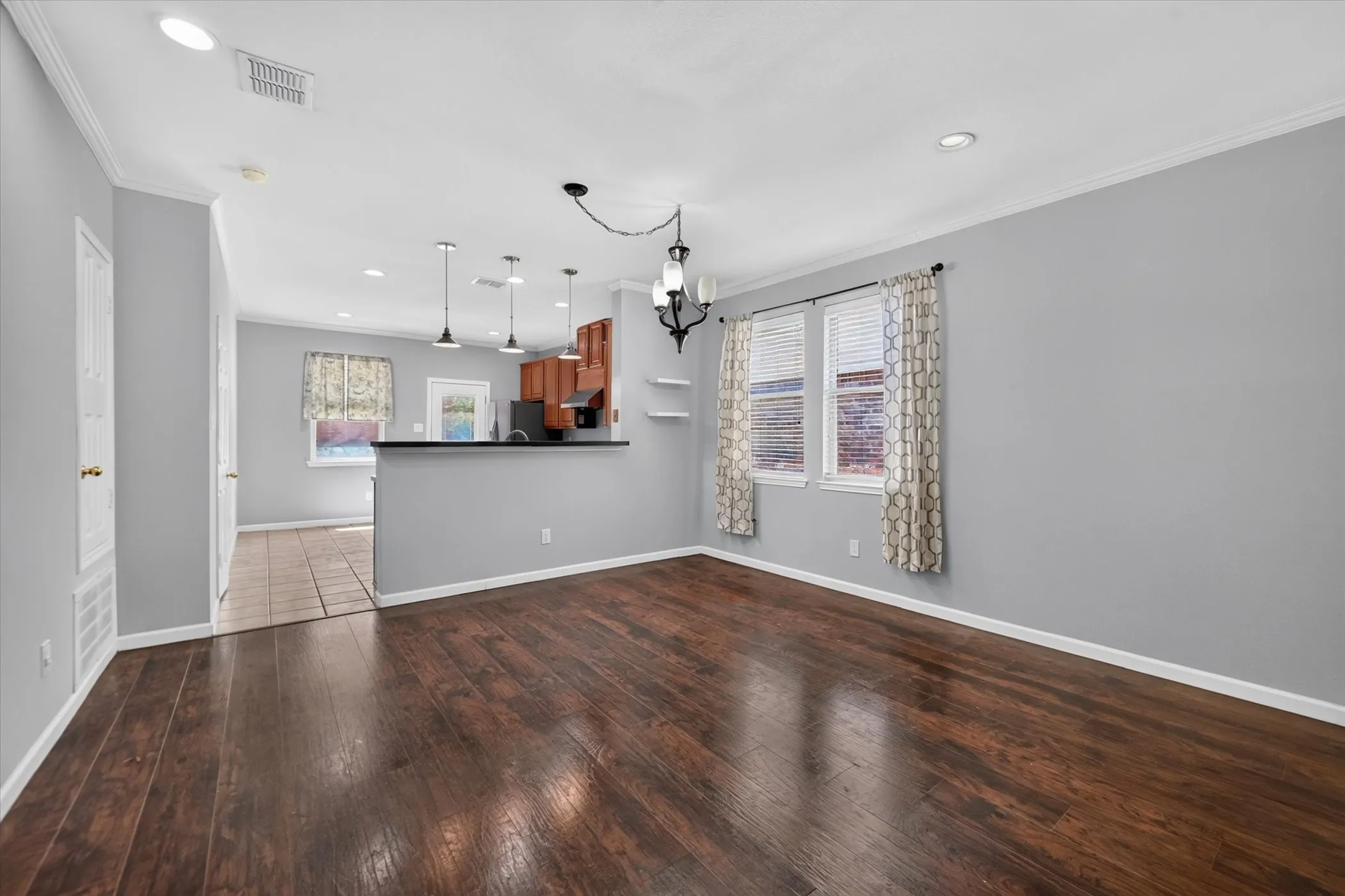 Single Family Residence For Rent in Collin County , 6513 Cartier Court, Mc Kinney, Texas 75072, 3 Bedroom, 2 Bathroom, 2 Garage spaces, 1,781 Sqft, built in 2002, mls#21373727, Real Estate Agent in Mc Kinney, Homes For Rent in Collin county, Homes For Rent in Mc Kinney, Realtor in Mc Kinney Texas, Real Estate Brokerage Independent Realty Texas, Luminita Cordes Realtor
