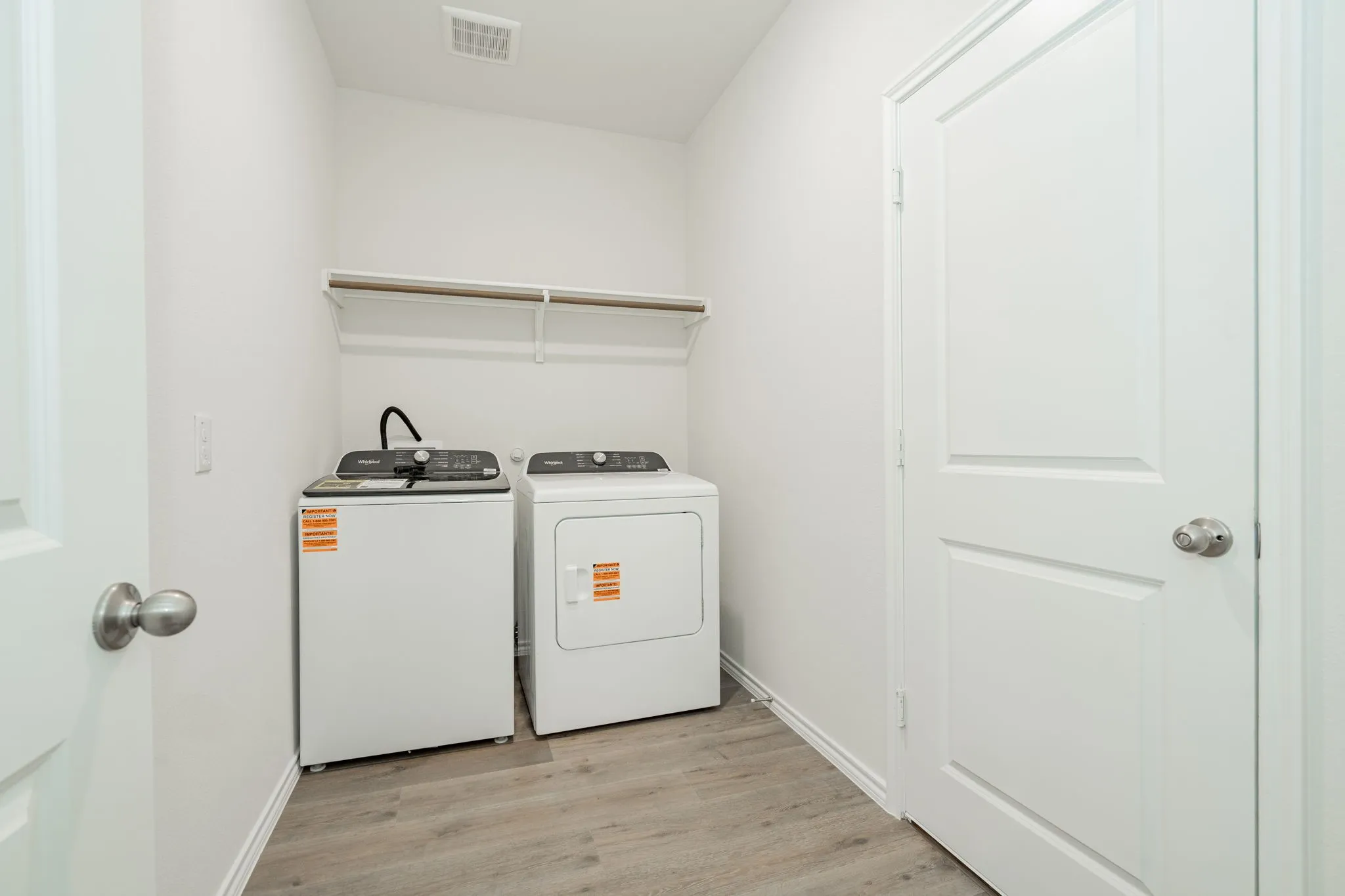 Single Family Residence For Rent in Hunt County , 903 Shear Drive, Royse City, Texas 75189, 3 Bedroom, 3 Bathroom, 2 Garage spaces, 1,898 Sqft, built in 2024, mls#21373773, Real Estate Agent in Royse City, Homes For Rent in Hunt county, Homes For Rent in Royse City, Realtor in Royse City Texas, Real Estate Brokerage Independent Realty Texas, Luminita Cordes Realtor