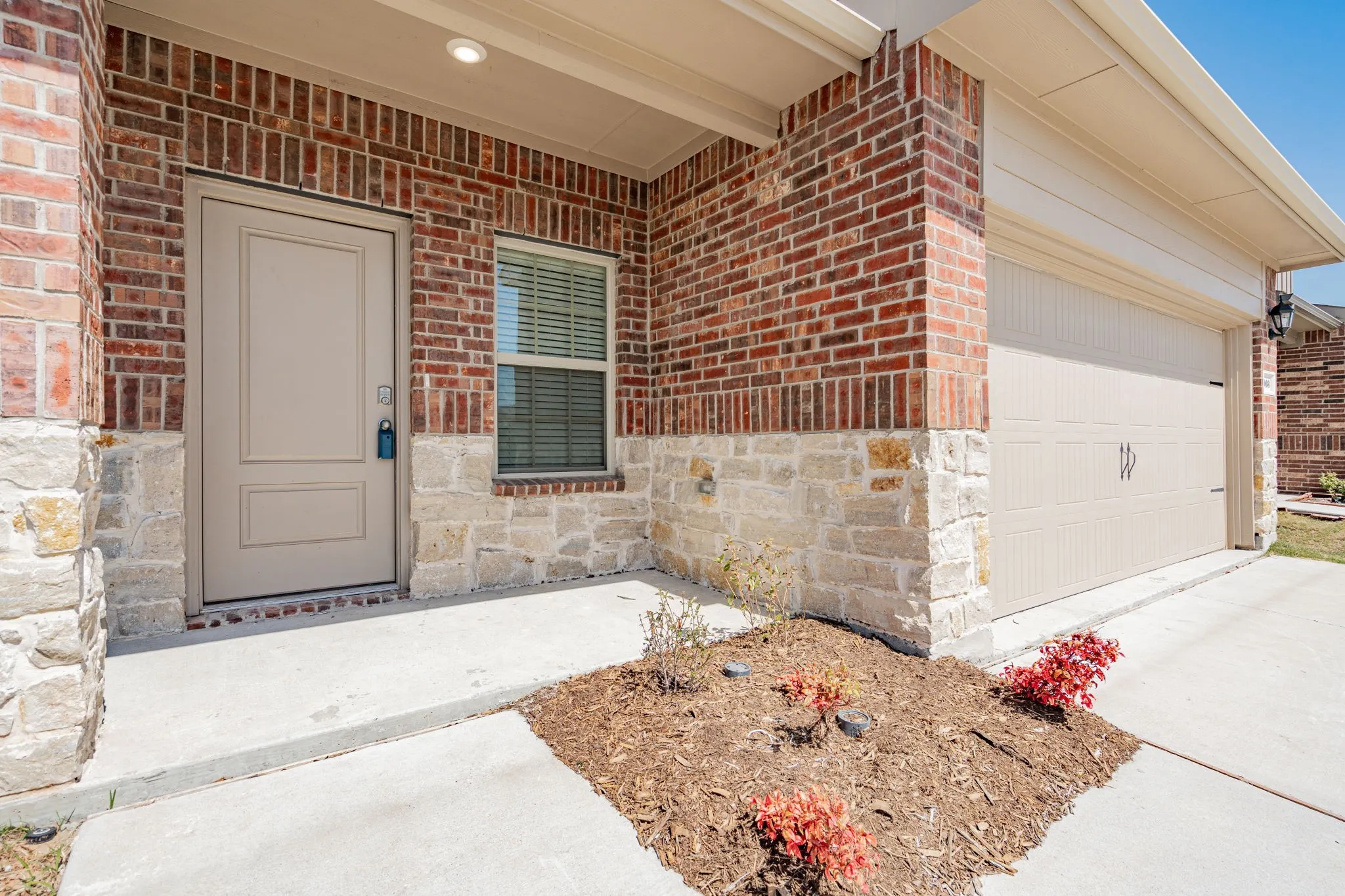 Single Family Residence For Rent in Hunt County , 903 Shear Drive, Royse City, Texas 75189, 3 Bedroom, 3 Bathroom, 2 Garage spaces, 1,898 Sqft, built in 2024, mls#21373773, Real Estate Agent in Royse City, Homes For Rent in Hunt county, Homes For Rent in Royse City, Realtor in Royse City Texas, Real Estate Brokerage Independent Realty Texas, Luminita Cordes Realtor