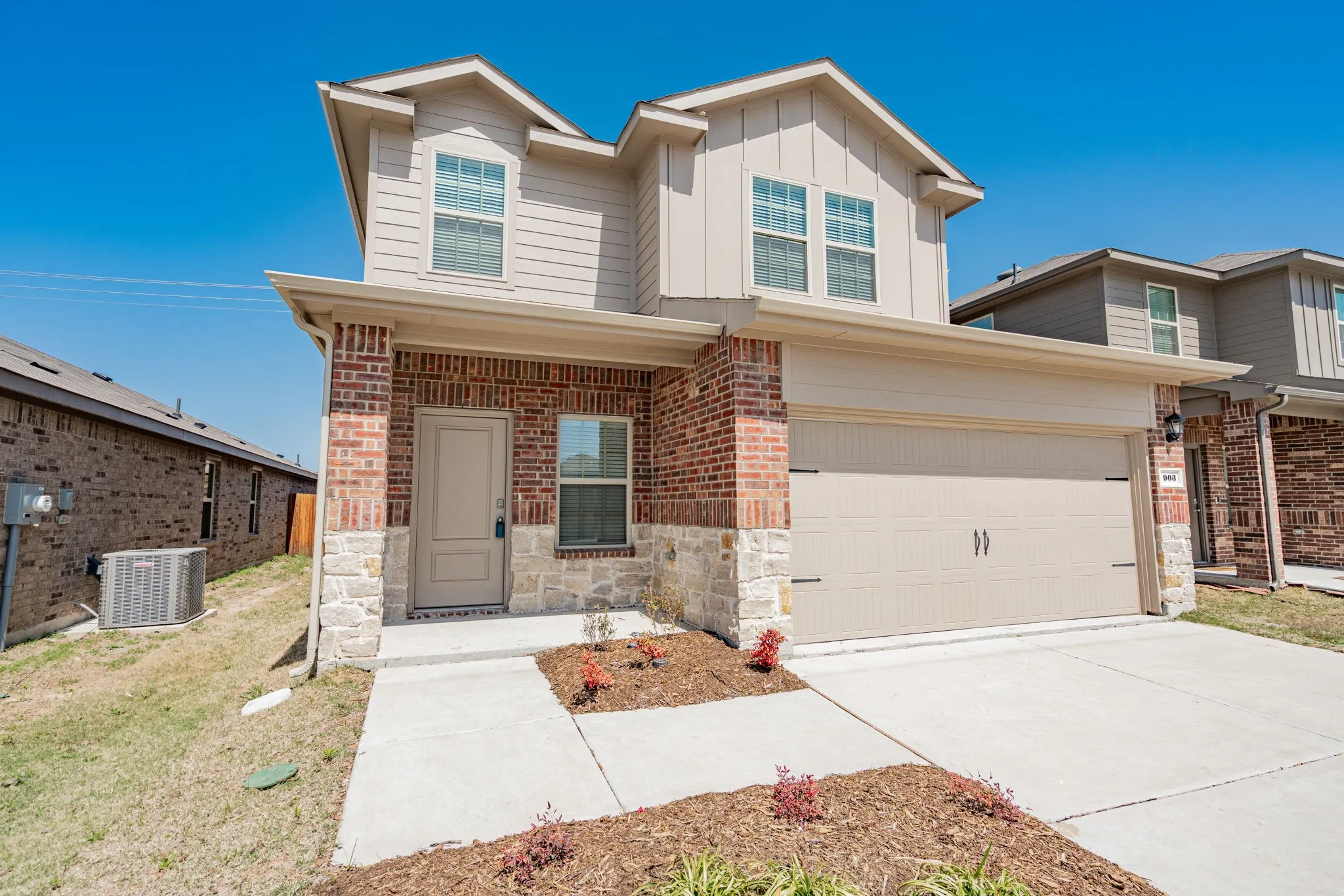 Single Family Residence For Rent in Hunt County , 903 Shear Drive, Royse City, Texas 75189, 3 Bedroom, 3 Bathroom, 2 Garage spaces, 1,898 Sqft, built in 2024, mls#21373773, Real Estate Agent in Royse City, Homes For Rent in Hunt county, Homes For Rent in Royse City, Realtor in Royse City Texas, Real Estate Brokerage Independent Realty Texas, Luminita Cordes Realtor