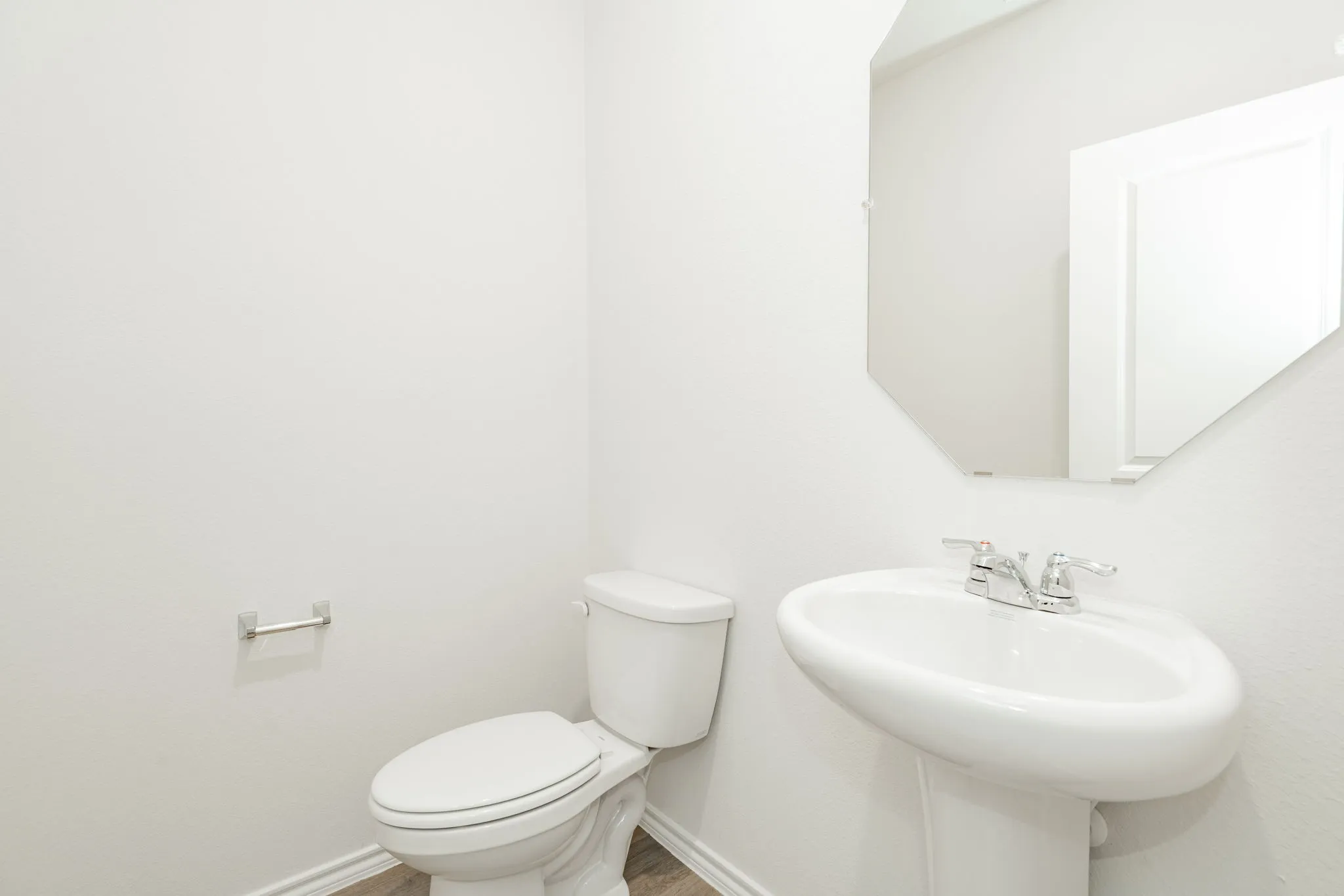 Single Family Residence For Rent in Hunt County , 903 Shear Drive, Royse City, Texas 75189, 3 Bedroom, 3 Bathroom, 2 Garage spaces, 1,898 Sqft, built in 2024, mls#21373773, Real Estate Agent in Royse City, Homes For Rent in Hunt county, Homes For Rent in Royse City, Realtor in Royse City Texas, Real Estate Brokerage Independent Realty Texas, Luminita Cordes Realtor
