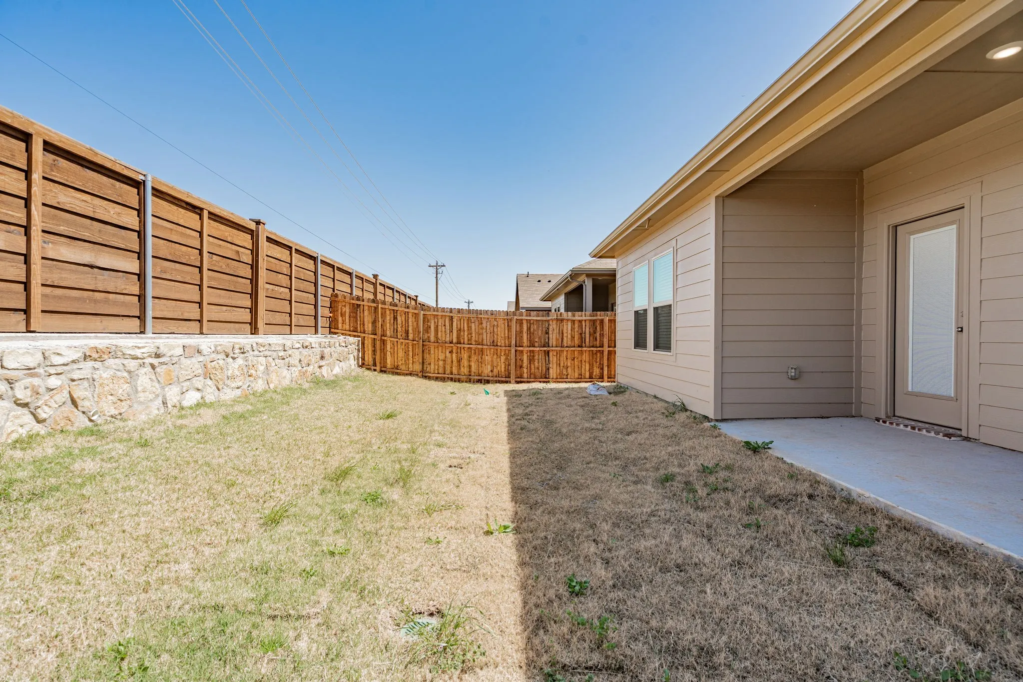 Single Family Residence For Rent in Hunt County , 903 Shear Drive, Royse City, Texas 75189, 3 Bedroom, 3 Bathroom, 2 Garage spaces, 1,898 Sqft, built in 2024, mls#21373773, Real Estate Agent in Royse City, Homes For Rent in Hunt county, Homes For Rent in Royse City, Realtor in Royse City Texas, Real Estate Brokerage Independent Realty Texas, Luminita Cordes Realtor