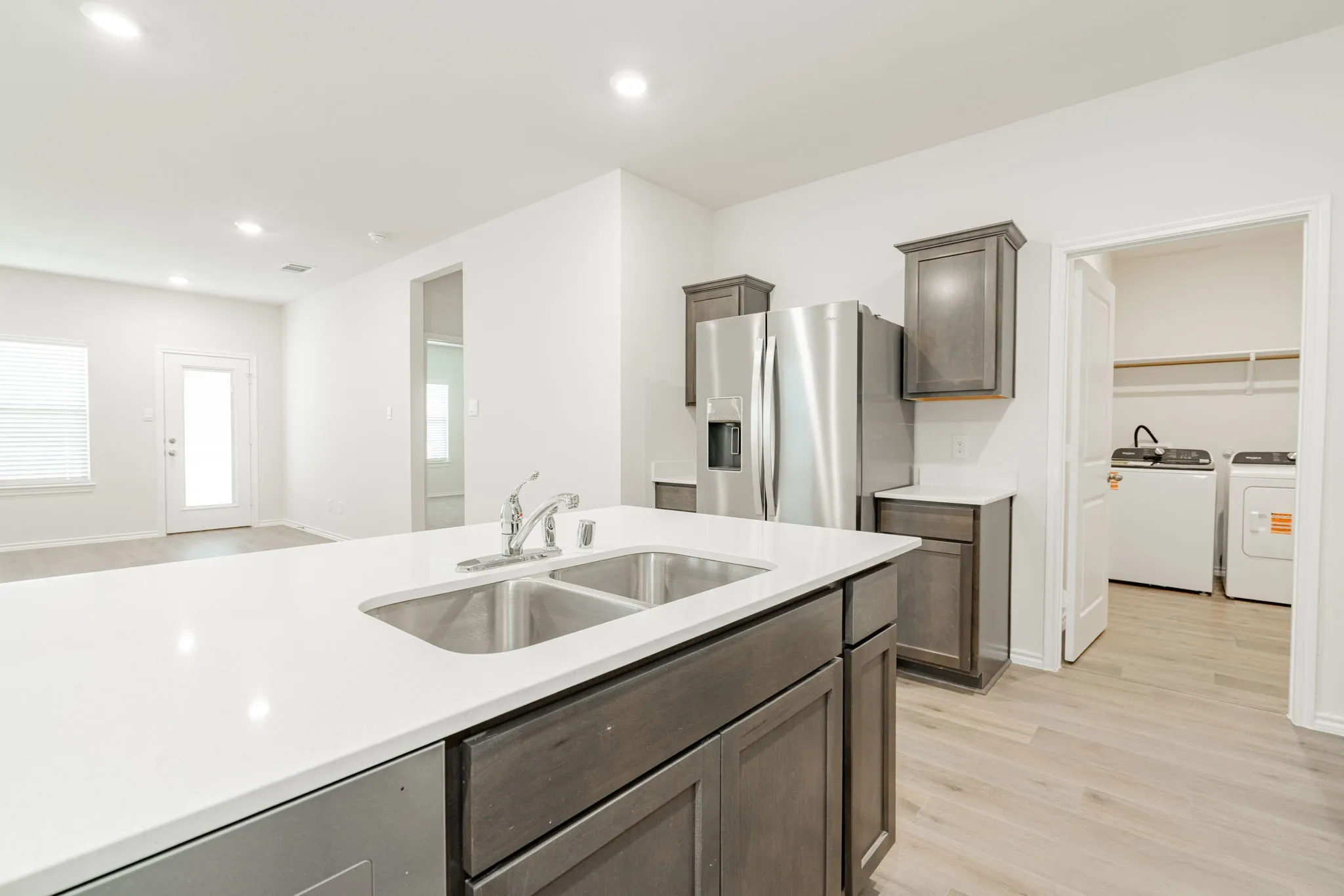 Single Family Residence For Rent in Hunt County , 903 Shear Drive, Royse City, Texas 75189, 3 Bedroom, 3 Bathroom, 2 Garage spaces, 1,898 Sqft, built in 2024, mls#21373773, Real Estate Agent in Royse City, Homes For Rent in Hunt county, Homes For Rent in Royse City, Realtor in Royse City Texas, Real Estate Brokerage Independent Realty Texas, Luminita Cordes Realtor