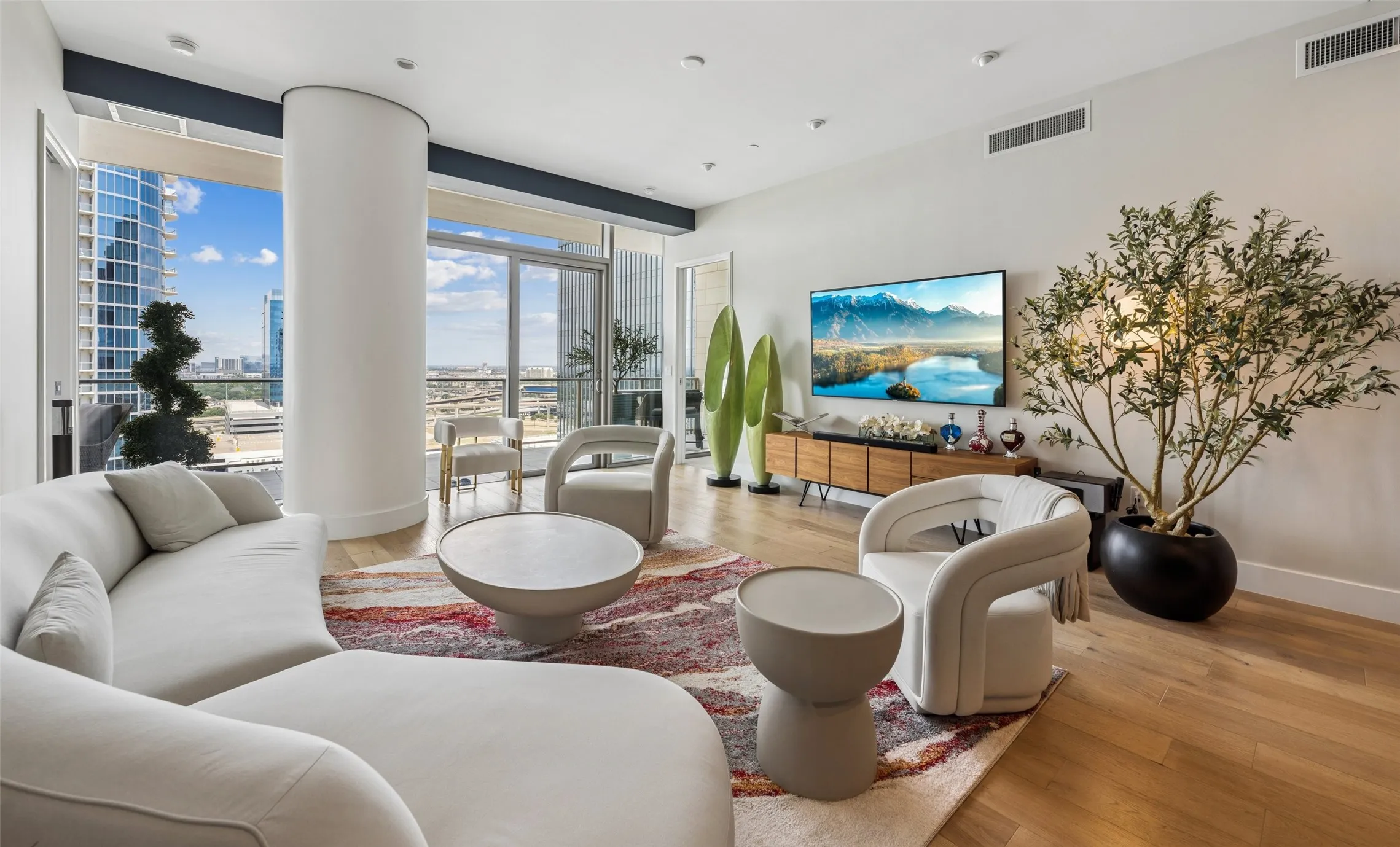 Condominium For Rent in Collin County , 7901 Windrose Avenue 1602, Plano, Texas 75024, 2 Bedroom, 2 Bathroom, 2 Garage spaces, 1,540 Sqft, built in 2019, mls#21371439, Real Estate Agent in Plano, Homes For Rent in Collin county, Homes For Rent in Plano, Realtor in Plano Texas, Real Estate Brokerage Independent Realty Texas, Luminita Cordes Realtor