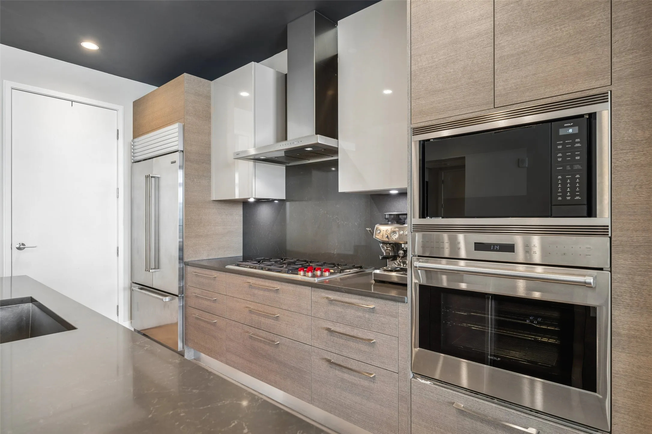 Condominium For Rent in Collin County , 7901 Windrose Avenue 1602, Plano, Texas 75024, 2 Bedroom, 2 Bathroom, 2 Garage spaces, 1,540 Sqft, built in 2019, mls#21371439, Real Estate Agent in Plano, Homes For Rent in Collin county, Homes For Rent in Plano, Realtor in Plano Texas, Real Estate Brokerage Independent Realty Texas, Luminita Cordes Realtor