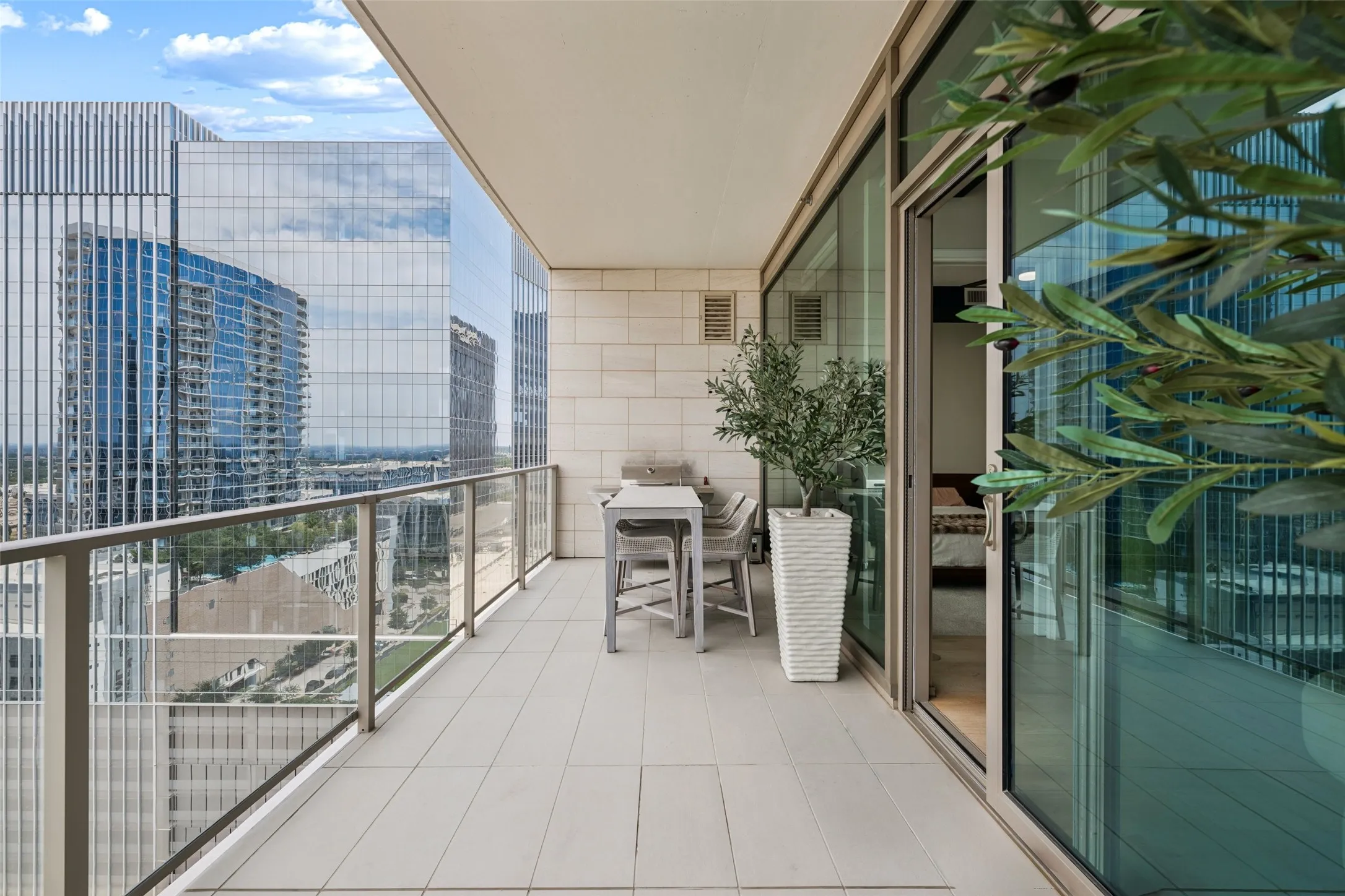 Condominium For Rent in Collin County , 7901 Windrose Avenue 1602, Plano, Texas 75024, 2 Bedroom, 2 Bathroom, 2 Garage spaces, 1,540 Sqft, built in 2019, mls#21371439, Real Estate Agent in Plano, Homes For Rent in Collin county, Homes For Rent in Plano, Realtor in Plano Texas, Real Estate Brokerage Independent Realty Texas, Luminita Cordes Realtor