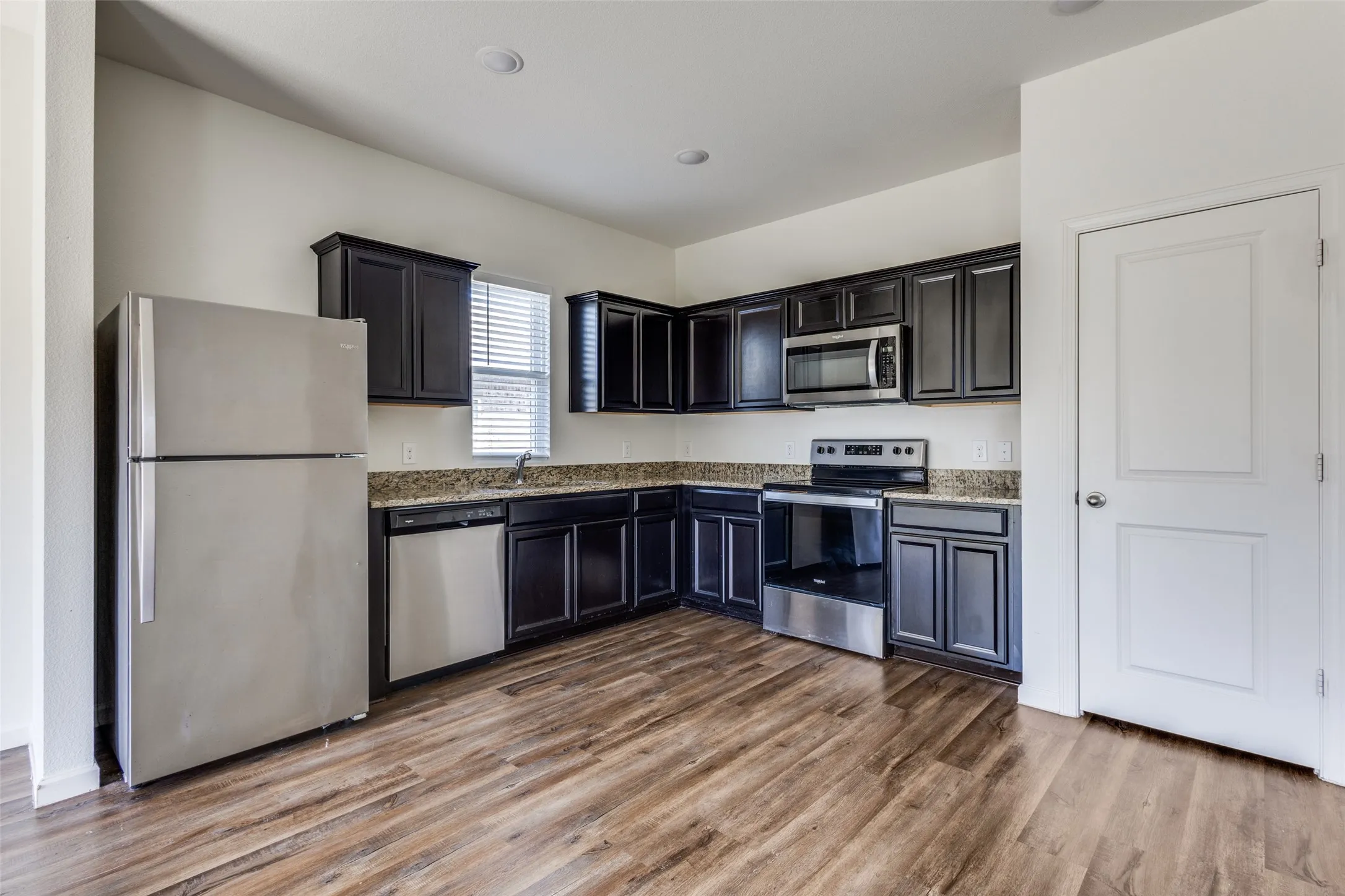 Single Family Residence For Rent in Collin County , 821 Cherry Blossom Street, Anna, Texas 75409, 3 Bedroom, 2 Bathroom, 2 Garage spaces, 1,700 Sqft, built in 2021, mls#21370492, Real Estate Agent in Anna, Homes For Rent in Collin county, Homes For Rent in Anna, Realtor in Anna Texas, Real Estate Brokerage Independent Realty Texas, Luminita Cordes Realtor