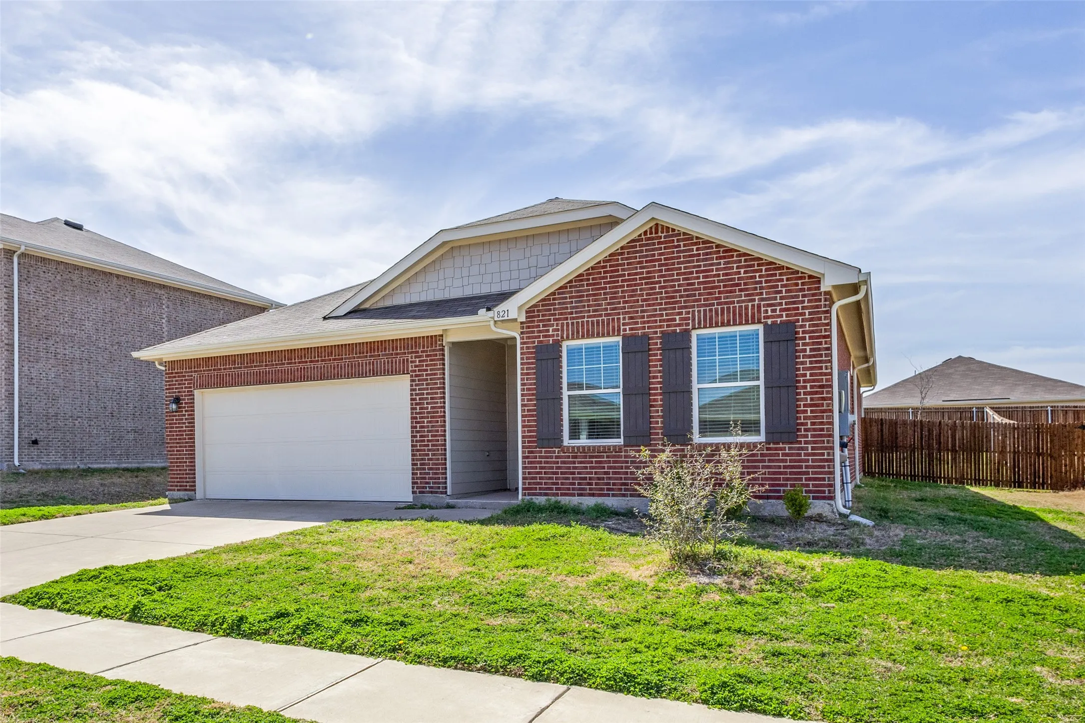 Single Family Residence For Rent in Collin County , 821 Cherry Blossom Street, Anna, Texas 75409, 3 Bedroom, 2 Bathroom, 2 Garage spaces, 1,700 Sqft, built in 2021, mls#21370492, Real Estate Agent in Anna, Homes For Rent in Collin county, Homes For Rent in Anna, Realtor in Anna Texas, Real Estate Brokerage Independent Realty Texas, Luminita Cordes Realtor