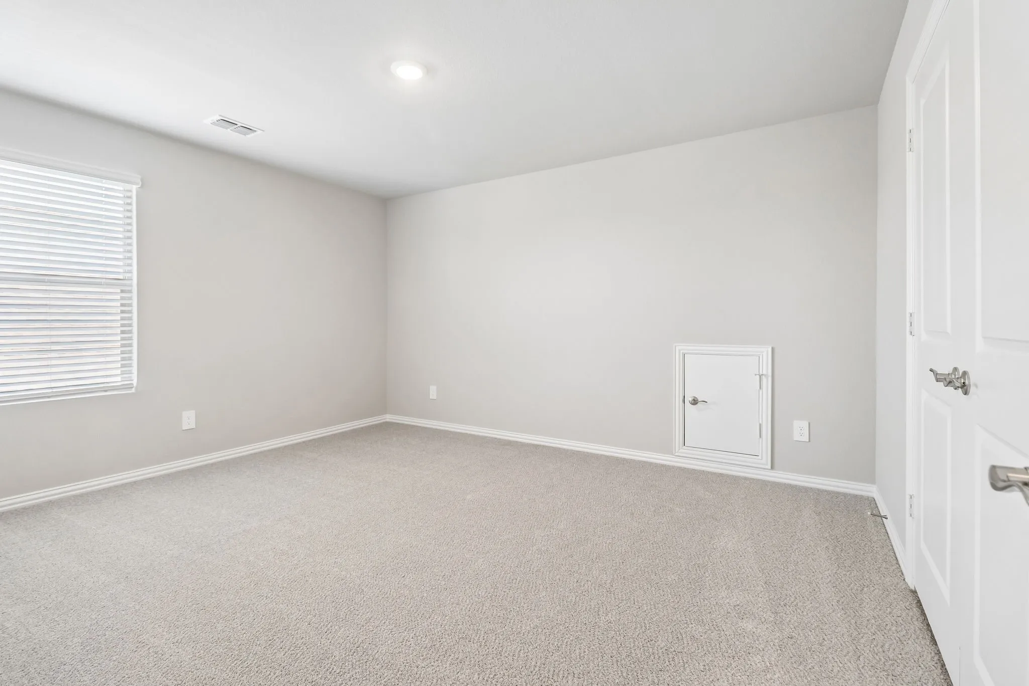 Photo is not of the actual home, but is an inspirational photo of builder’s model home and may depict options, furnishings, and/or decorator features that are not included.