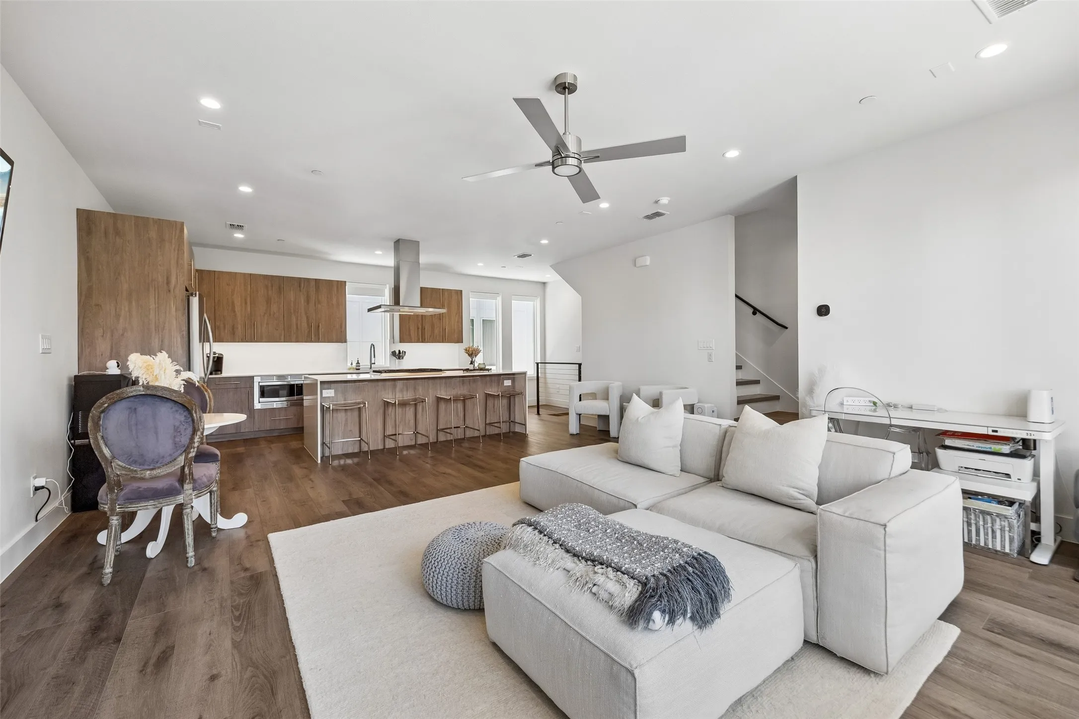 Condominium For Sale in Dallas County , 4726 Manett Street 103, Dallas, Texas 75204, 2 Bedroom, 3 Bathroom, 2 Garage spaces, 1,619 Sqft, built in 2019, mls#21373801, Real Estate Agent in Dallas, Homes For Sale in Dallas county, Homes For Sale in Dallas, Realtor in Dallas Texas, Real Estate Brokerage Independent Realty Texas, Luminita Cordes Realtor