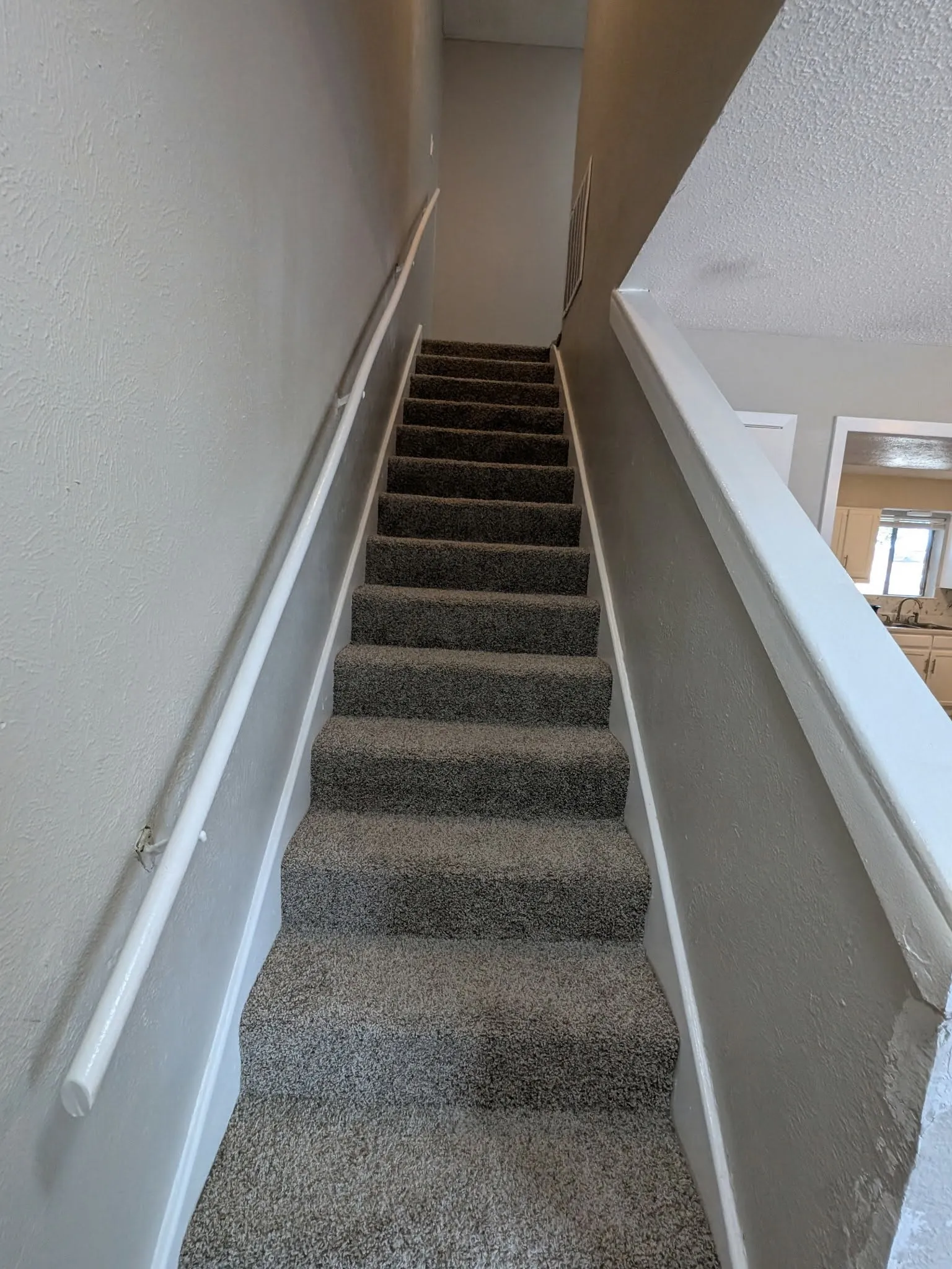 Condominium For Rent in Dallas County , 514 E Belt Line Road A5, De Soto, Texas 75115, 2 Bedroom, 2 Bathroom, Garage spaces, 1,106 Sqft, built in 1983, mls#21373611, Real Estate Agent in De Soto, Homes For Rent in Dallas county, Homes For Rent in De Soto, Realtor in De Soto Texas, Real Estate Brokerage Independent Realty Texas, Luminita Cordes Realtor