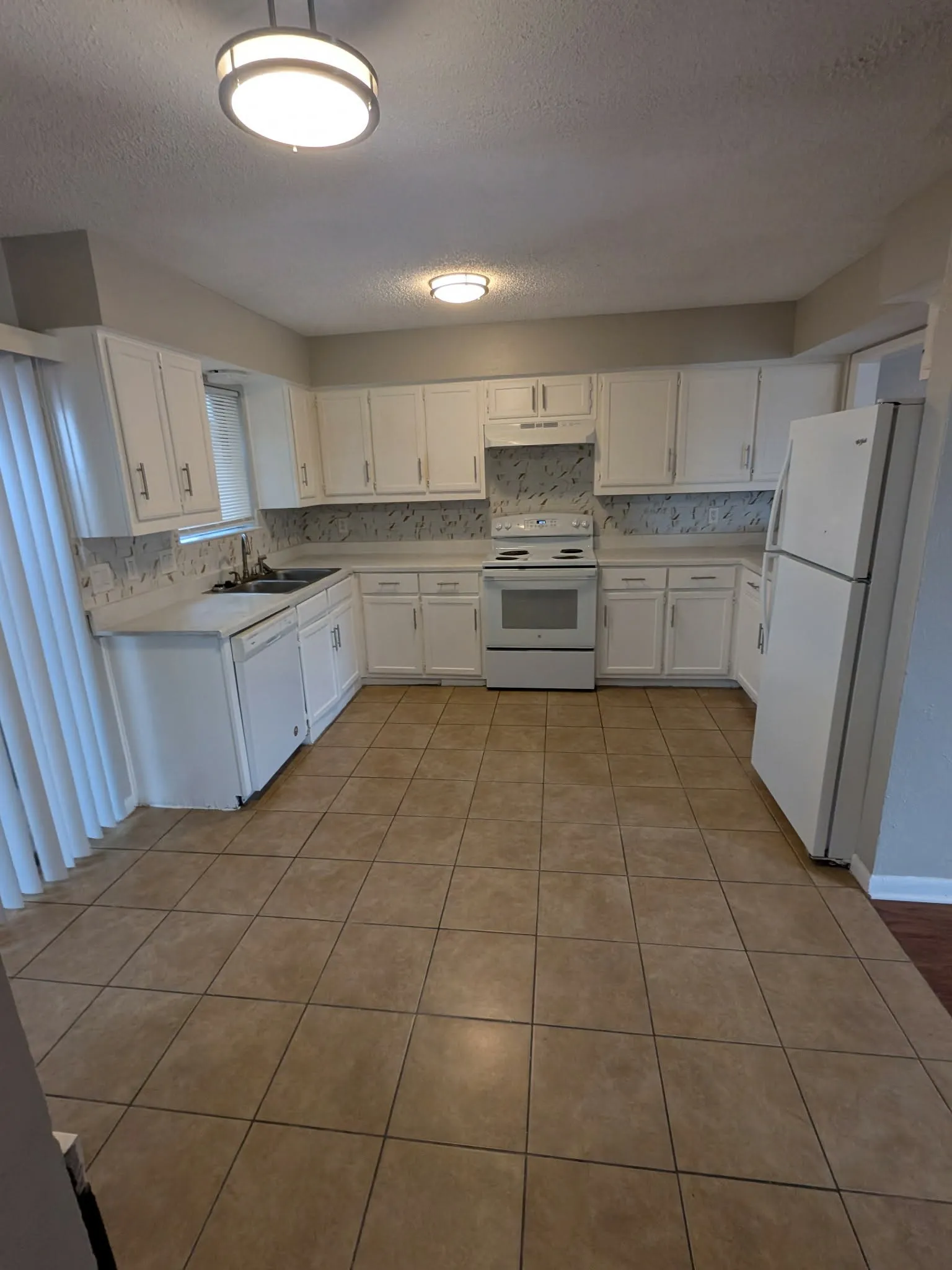 Condominium For Rent in Dallas County , 514 E Belt Line Road A5, De Soto, Texas 75115, 2 Bedroom, 2 Bathroom, Garage spaces, 1,106 Sqft, built in 1983, mls#21373611, Real Estate Agent in De Soto, Homes For Rent in Dallas county, Homes For Rent in De Soto, Realtor in De Soto Texas, Real Estate Brokerage Independent Realty Texas, Luminita Cordes Realtor