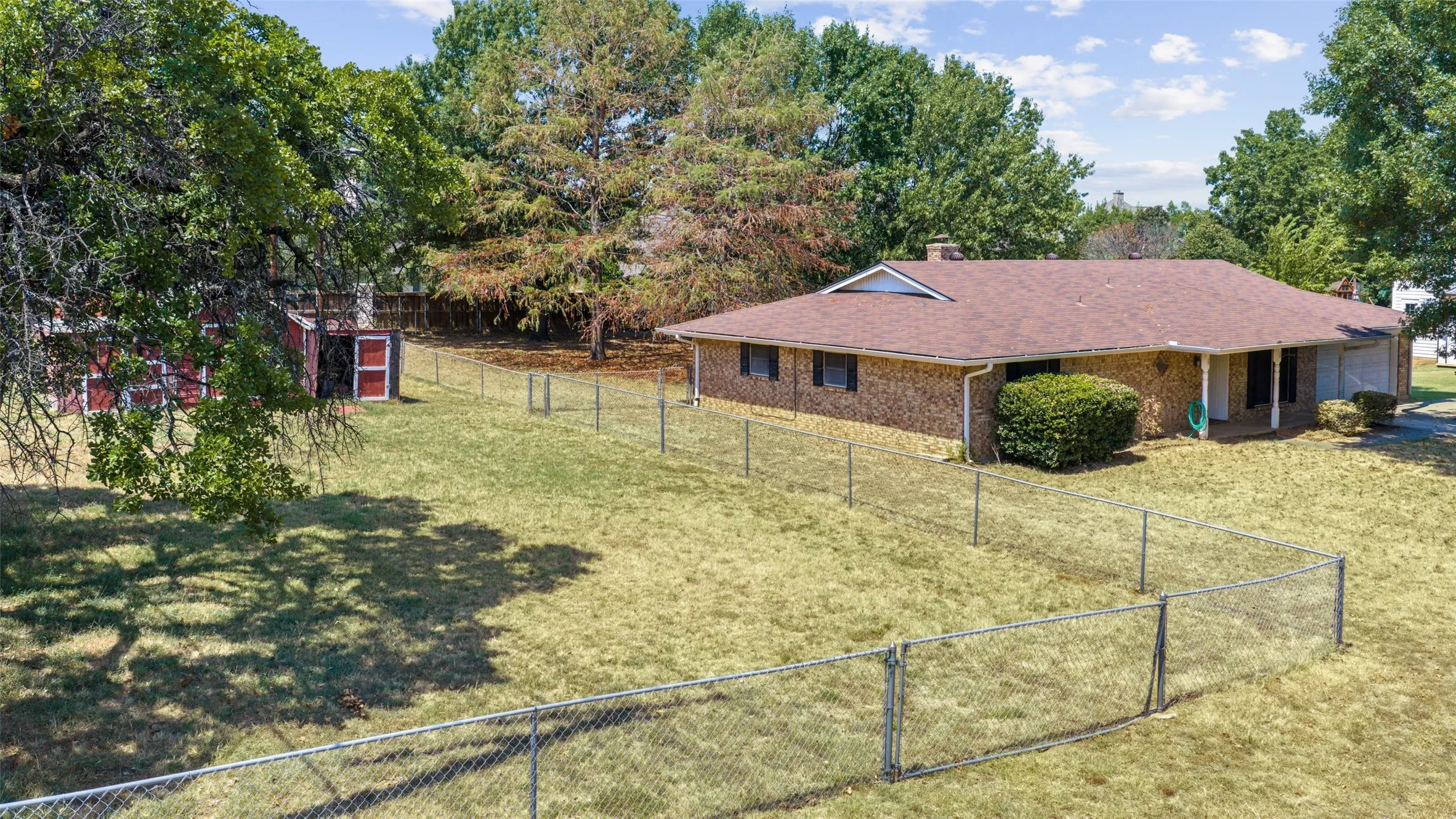 Single Family Residence For Sale in Tarrant County , 7108 Jo Will Street, Colleyville, Texas 76034, 3 Bedroom, 2 Bathroom, 2 Garage spaces, 1,795 Sqft, built in 1976, mls#21368314, Real Estate Agent in Colleyville, Homes For Sale in Tarrant county, Homes For Sale in Colleyville, Realtor in Colleyville Texas, Real Estate Brokerage Independent Realty Texas, Luminita Cordes Realtor