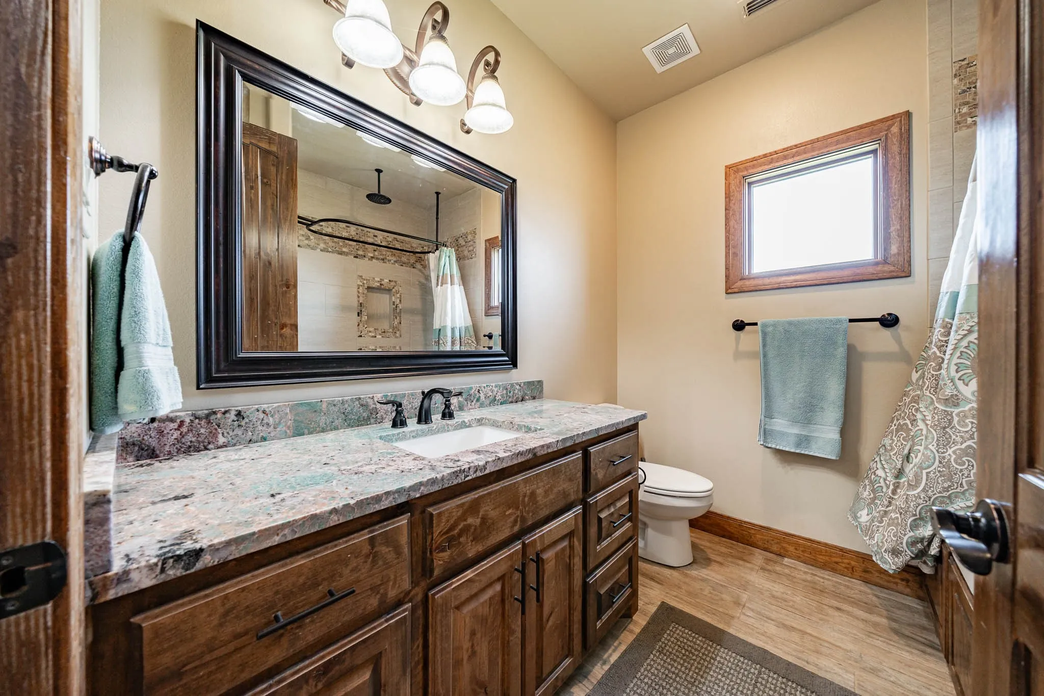 Single Family Residence For Sale in Taylor County , 1032 Braune Road, Abilene, Texas 79603, 3 Bedroom, 3 Bathroom, 3 Garage spaces, 2,922 Sqft, built in 2019, mls#21373815, Real Estate Agent in Abilene, Homes For Sale in Taylor county, Homes For Sale in Abilene, Realtor in Abilene Texas, Real Estate Brokerage Independent Realty Texas, Luminita Cordes Realtor