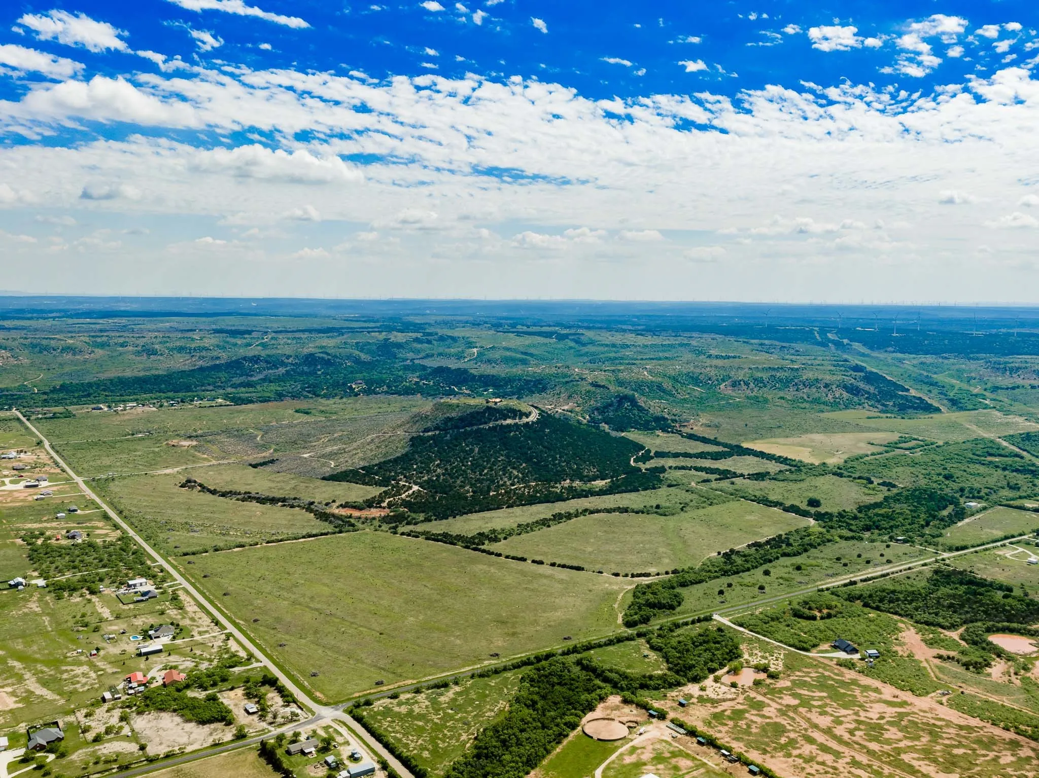 Single Family Residence For Sale in Taylor County , 1032 Braune Road, Abilene, Texas 79603, 3 Bedroom, 3 Bathroom, 3 Garage spaces, 2,922 Sqft, built in 2019, mls#21373815, Real Estate Agent in Abilene, Homes For Sale in Taylor county, Homes For Sale in Abilene, Realtor in Abilene Texas, Real Estate Brokerage Independent Realty Texas, Luminita Cordes Realtor