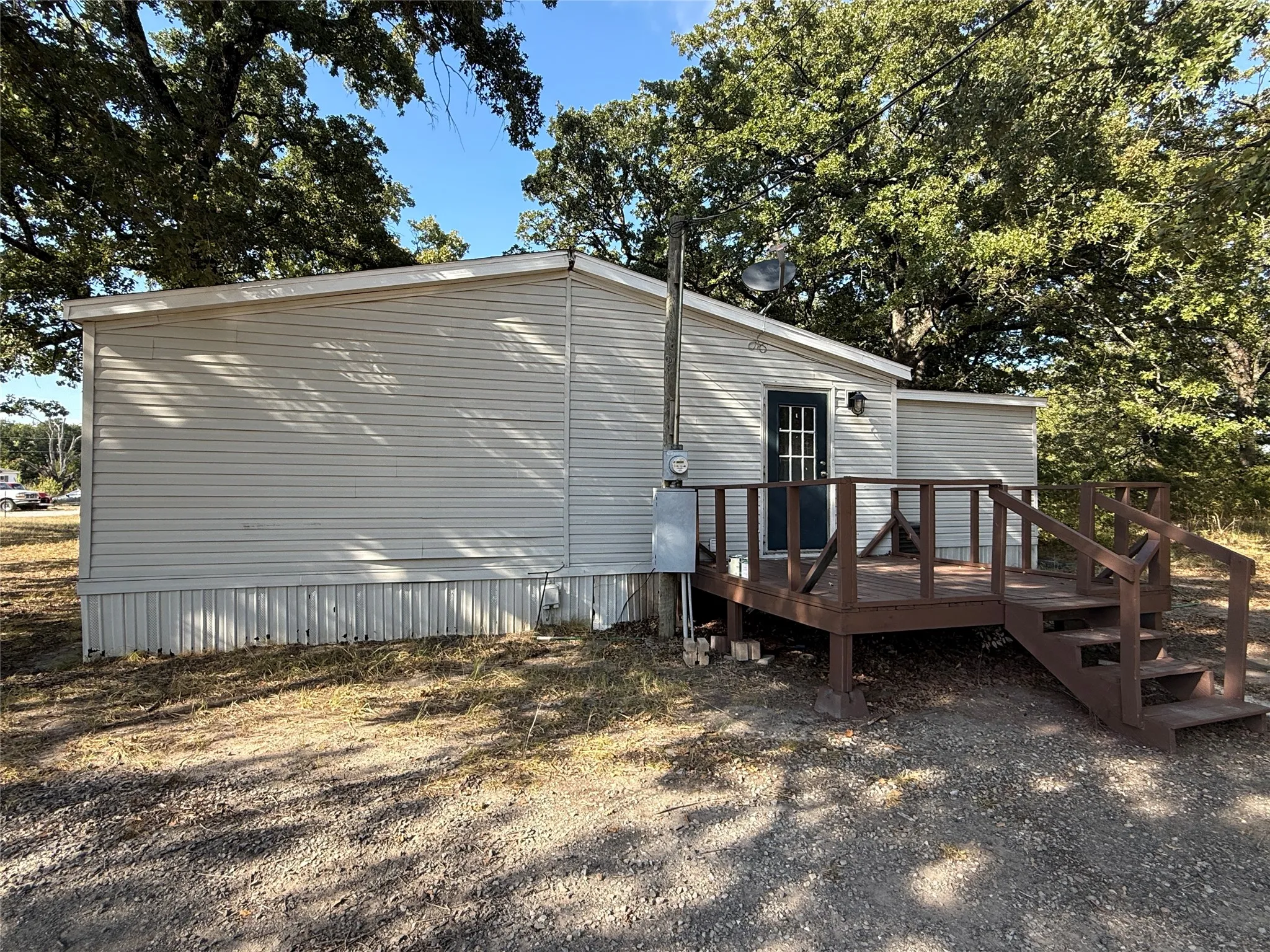 Manufactured Home For Sale in Hunt County , 303 Horseman S Road, Greenville, Texas 75401, 3 Bedroom, 2 Bathroom, Garage spaces, 2,128 Sqft, built in 1996, mls#21373771, Real Estate Agent in Greenville, Homes For Sale in Hunt county, Homes For Sale in Greenville, Realtor in Greenville Texas, Real Estate Brokerage Independent Realty Texas, Luminita Cordes Realtor