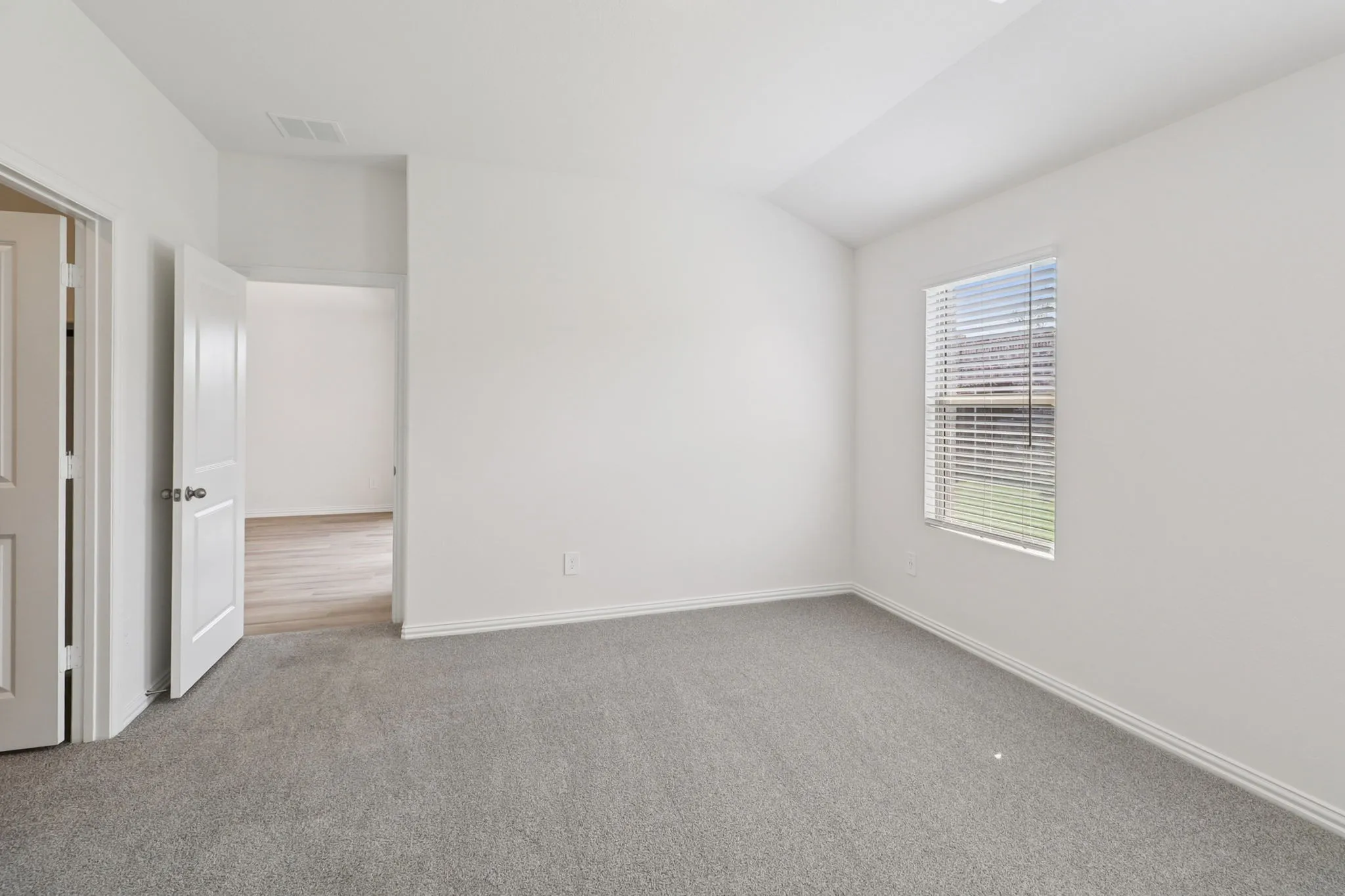Photo is not of the actual home, but is an inspirational photo of builder’s model home and may depict options, furnishings, and/or decorator features that are not included.
