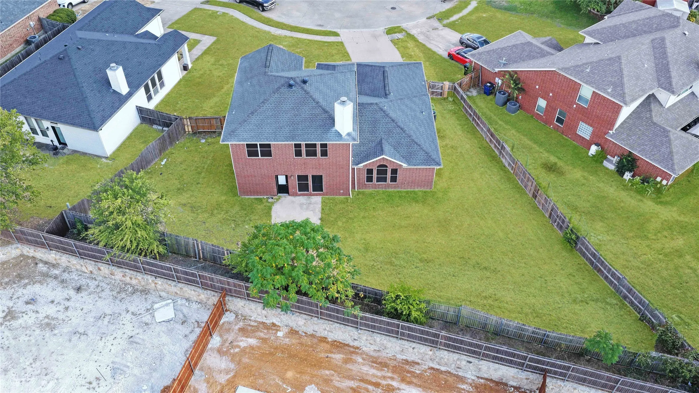 Single Family Residence For Sale in Ellis County , 3401 Newgate Street, Midlothian, Texas 76065, 3 Bedroom, 3 Bathroom, 2 Garage spaces, 2,390 Sqft, built in 2003, mls#21373810, Real Estate Agent in Midlothian, Homes For Sale in Ellis county, Homes For Sale in Midlothian, Realtor in Midlothian Texas, Real Estate Brokerage Independent Realty Texas, Luminita Cordes Realtor