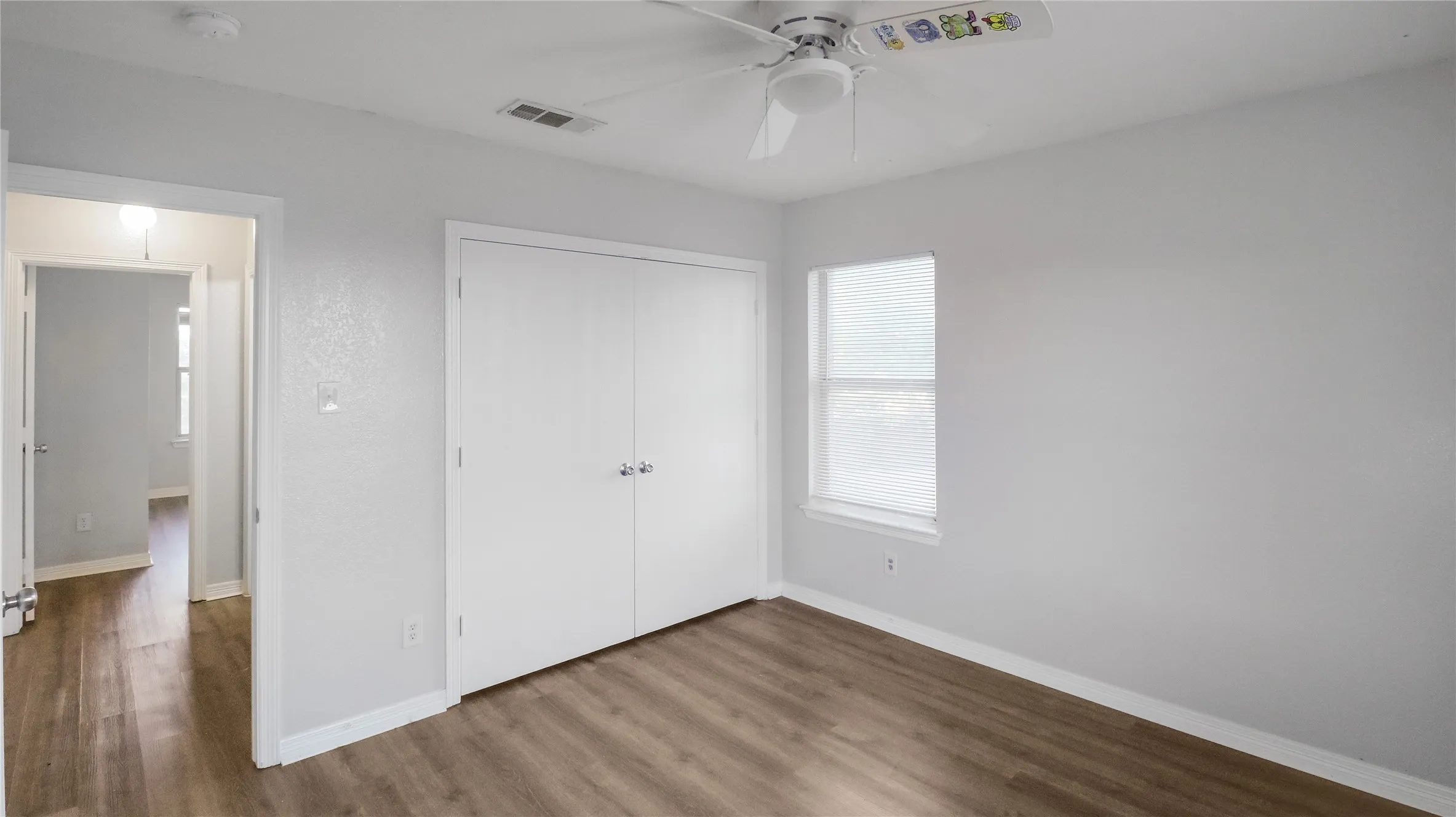 Single Family Residence For Sale in Ellis County , 3401 Newgate Street, Midlothian, Texas 76065, 3 Bedroom, 3 Bathroom, 2 Garage spaces, 2,390 Sqft, built in 2003, mls#21373810, Real Estate Agent in Midlothian, Homes For Sale in Ellis county, Homes For Sale in Midlothian, Realtor in Midlothian Texas, Real Estate Brokerage Independent Realty Texas, Luminita Cordes Realtor