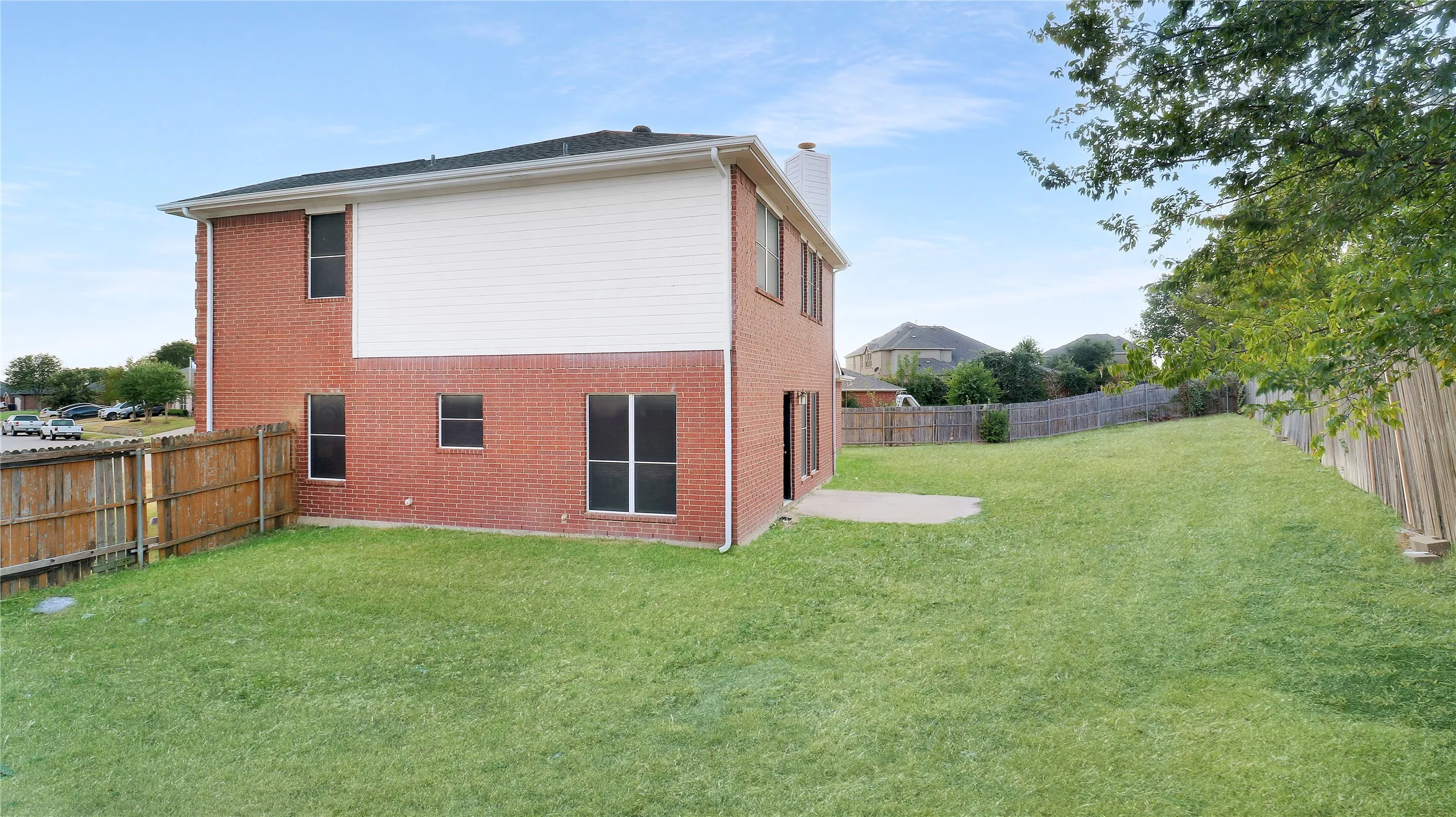 Single Family Residence For Sale in Ellis County , 3401 Newgate Street, Midlothian, Texas 76065, 3 Bedroom, 3 Bathroom, 2 Garage spaces, 2,390 Sqft, built in 2003, mls#21373810, Real Estate Agent in Midlothian, Homes For Sale in Ellis county, Homes For Sale in Midlothian, Realtor in Midlothian Texas, Real Estate Brokerage Independent Realty Texas, Luminita Cordes Realtor