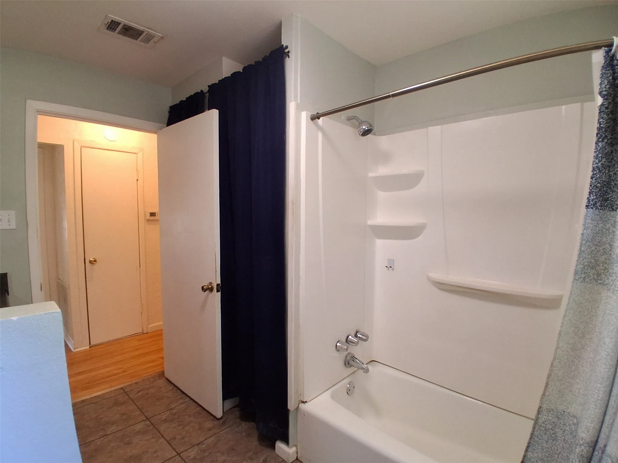 Single Family Residence For Sale in Hunt County , 2619 Charity Road, Commerce, Texas 75428, 3 Bedroom, 1 Bathroom, Garage spaces, 1,988 Sqft, built in 1968, mls#21366623, Real Estate Agent in Commerce, Homes For Sale in Hunt county, Homes For Sale in Commerce, Realtor in Commerce Texas, Real Estate Brokerage Independent Realty Texas, Luminita Cordes Realtor