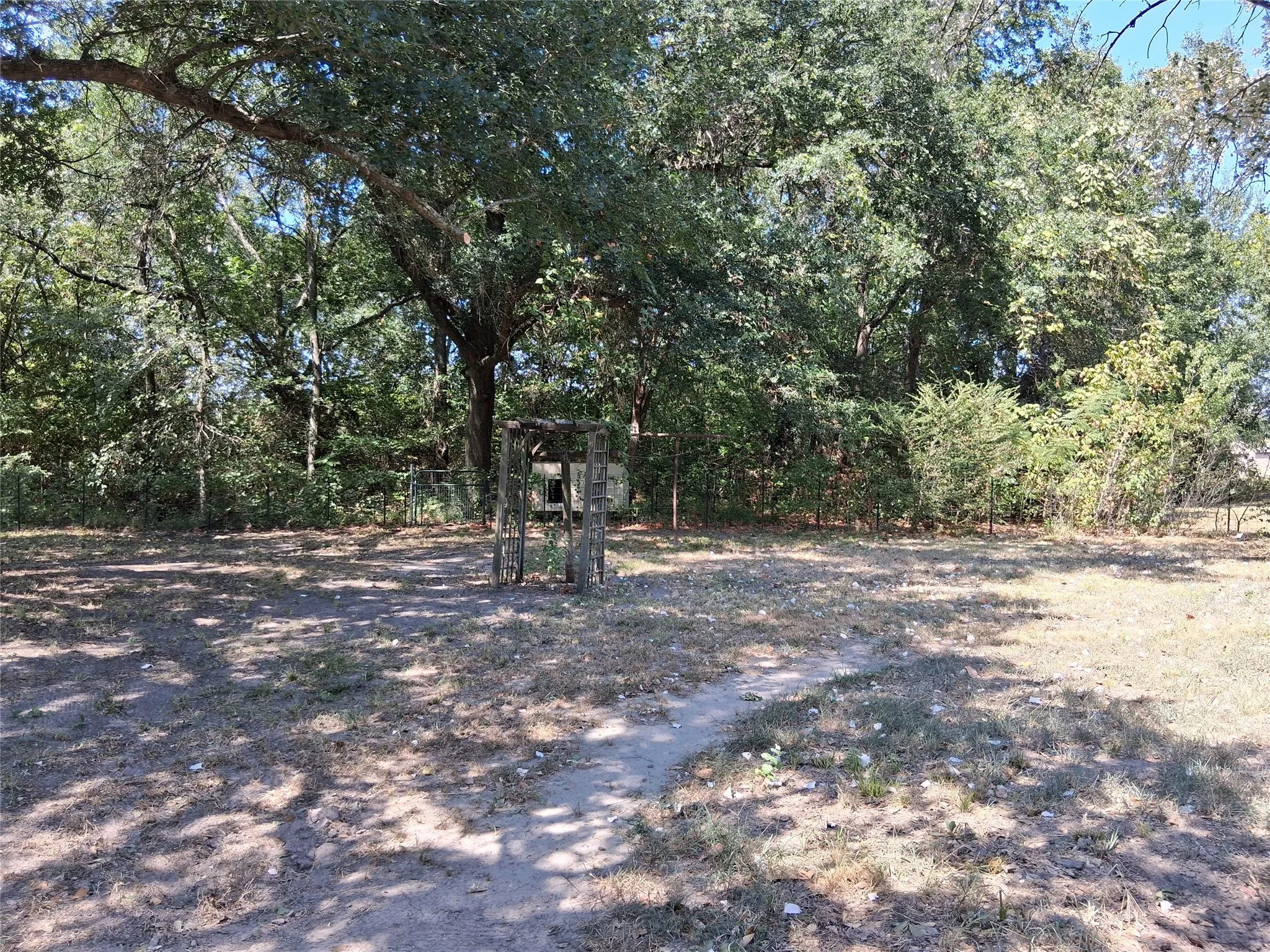 Single Family Residence For Sale in Hunt County , 2619 Charity Road, Commerce, Texas 75428, 3 Bedroom, 1 Bathroom, Garage spaces, 1,988 Sqft, built in 1968, mls#21366623, Real Estate Agent in Commerce, Homes For Sale in Hunt county, Homes For Sale in Commerce, Realtor in Commerce Texas, Real Estate Brokerage Independent Realty Texas, Luminita Cordes Realtor