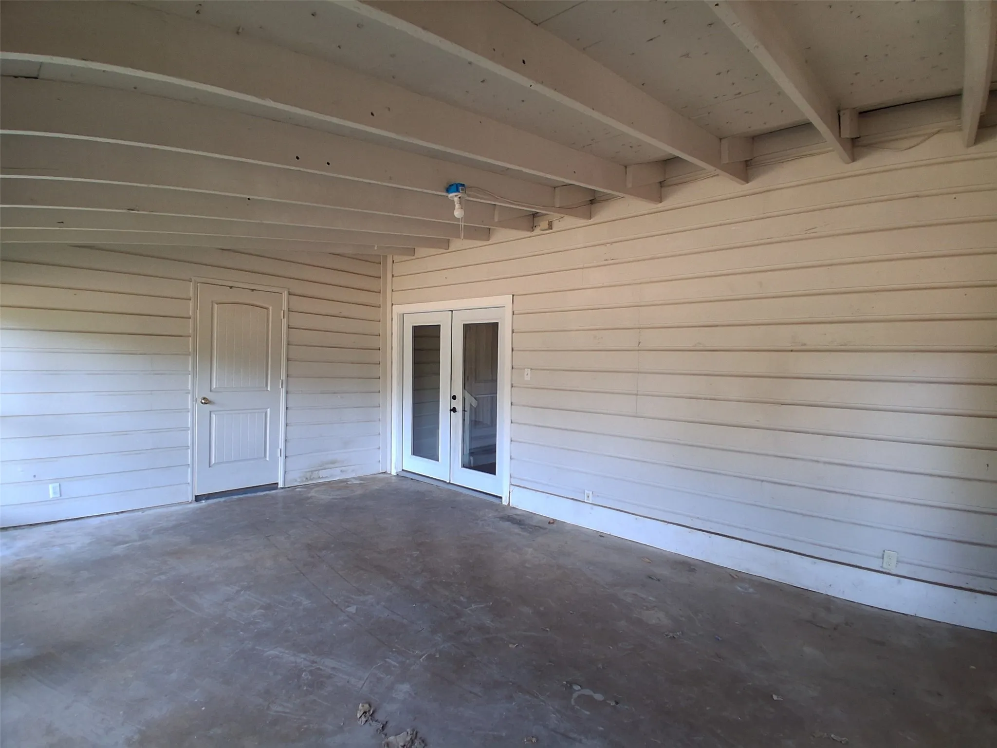 Enclosed patio