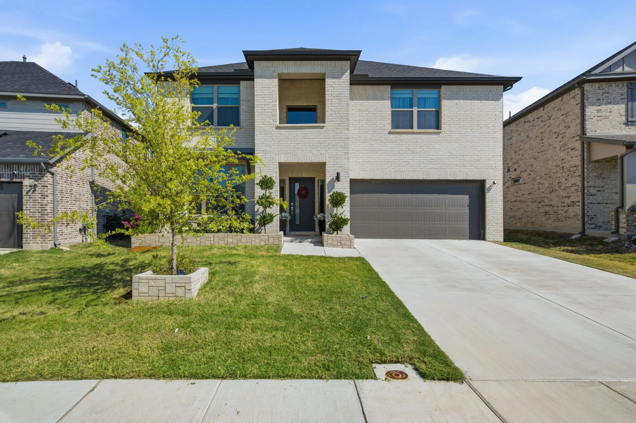 Single Family Residence For Sale in Kaufman County , 2318 Highbury Hill, Forney, Texas 75126, 5 Bedroom, 3 Bathroom, 2 Garage spaces, 3,121 Sqft, built in 2025, mls#21373663, Real Estate Agent in Forney, Homes For Sale in Kaufman county, Homes For Sale in Forney, Realtor in Forney Texas, Real Estate Brokerage Independent Realty Texas, Luminita Cordes Realtor