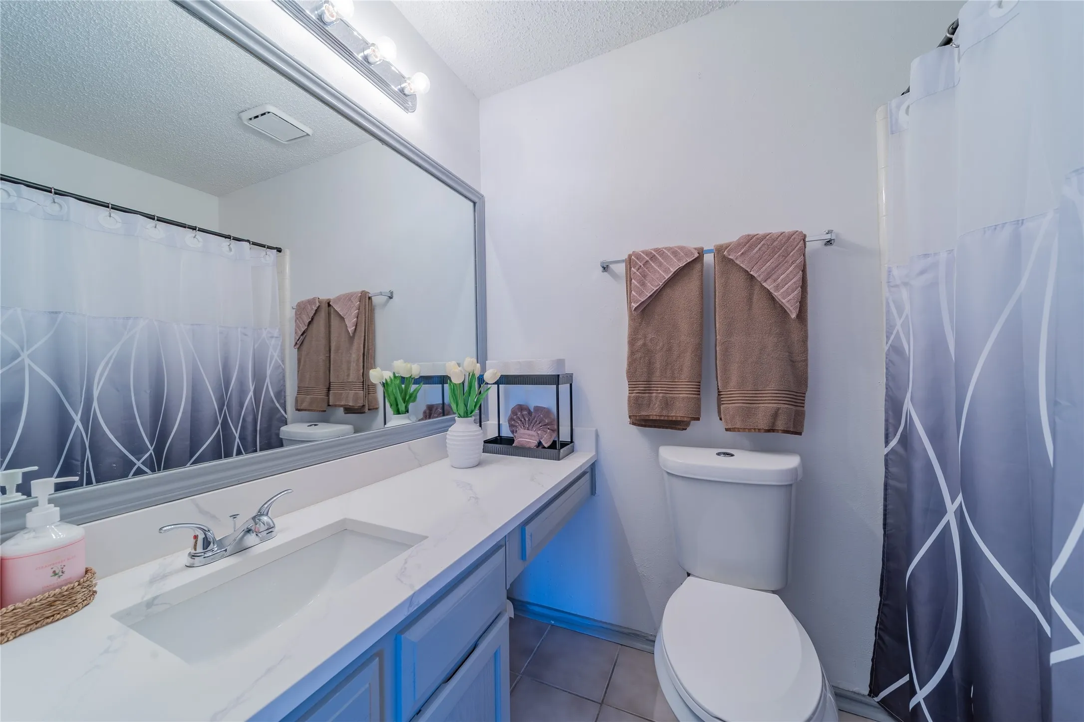 Duplex For Rent in Dallas County , 562 Stringfellow Drive, Coppell, Texas 75019, 3 Bedroom, 2 Bathroom, 1 Garage spaces, 1,309 Sqft, built in 1985, mls#21373717, Real Estate Agent in Coppell, Homes For Rent in Dallas county, Homes For Rent in Coppell, Realtor in Coppell Texas, Real Estate Brokerage Independent Realty Texas, Luminita Cordes Realtor