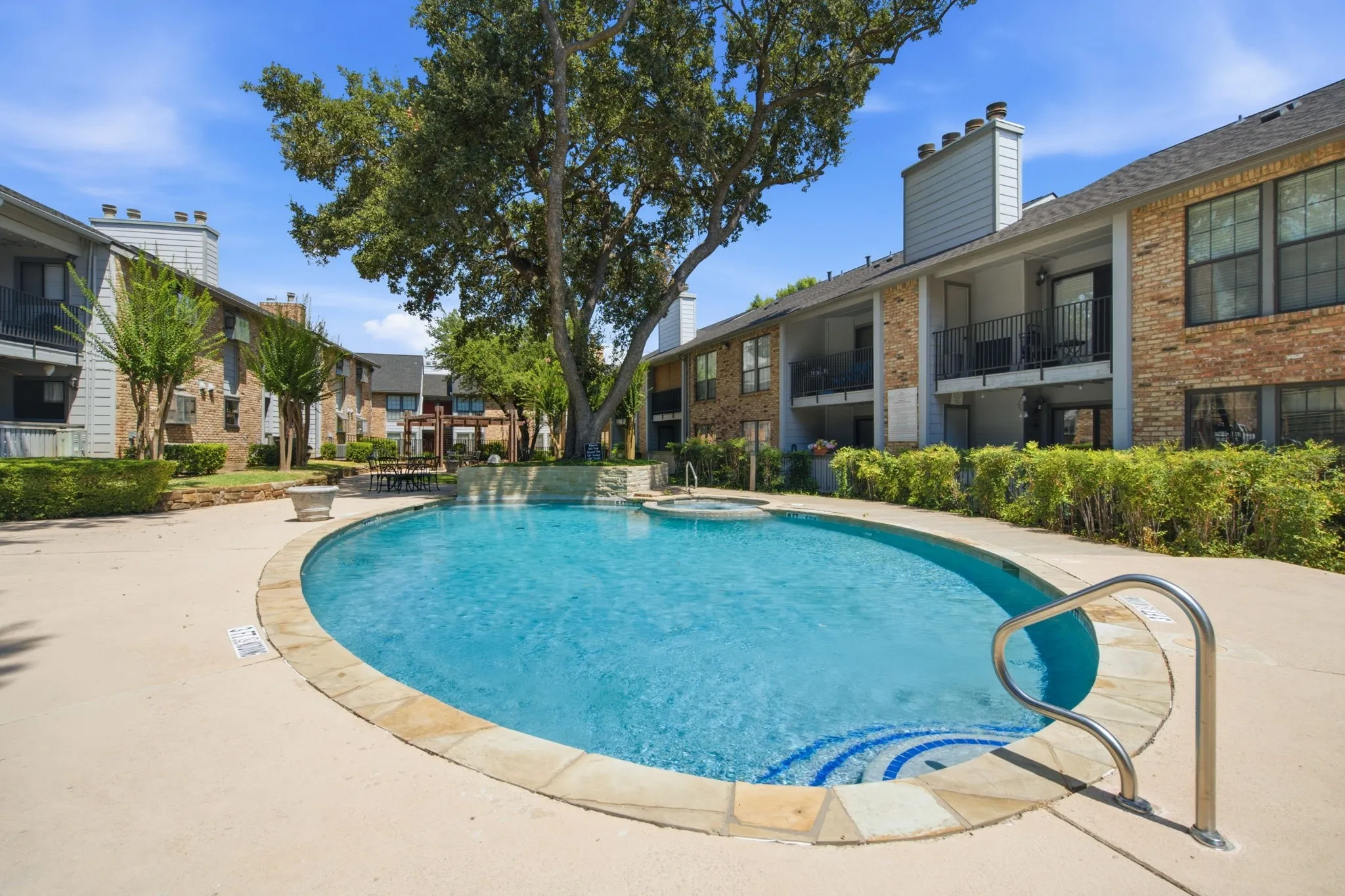Condominium For Rent in Dallas County , 15151 Berry Trail 910, Dallas, Texas 75248, 2 Bedroom, 3 Bathroom, Garage spaces, 966 Sqft, built in 1980, mls#21372021, Real Estate Agent in Dallas, Homes For Rent in Dallas county, Homes For Rent in Dallas, Realtor in Dallas Texas, Real Estate Brokerage Independent Realty Texas, Luminita Cordes Realtor