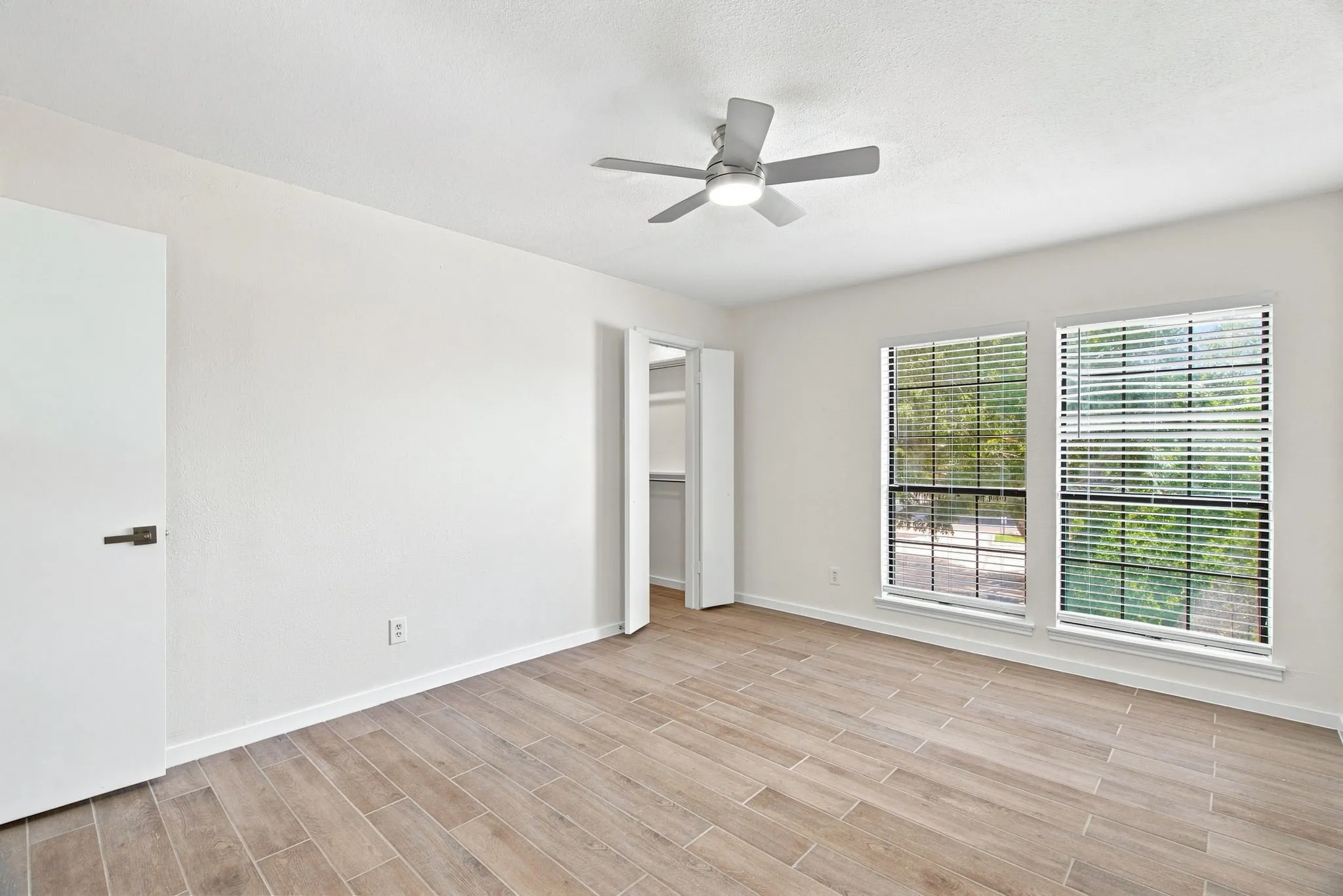 Condominium For Rent in Dallas County , 15151 Berry Trail 910, Dallas, Texas 75248, 2 Bedroom, 3 Bathroom, Garage spaces, 966 Sqft, built in 1980, mls#21372021, Real Estate Agent in Dallas, Homes For Rent in Dallas county, Homes For Rent in Dallas, Realtor in Dallas Texas, Real Estate Brokerage Independent Realty Texas, Luminita Cordes Realtor