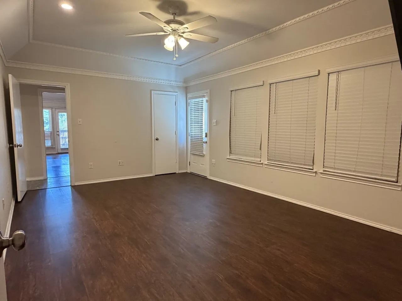 Townhouse For Rent in Tarrant County , 2024 N Saint Andrews Court, Arlington, Texas 76011, 3 Bedroom, 2 Bathroom, 2 Garage spaces, 2,359 Sqft, built in 1985, mls#21372964, Real Estate Agent in Arlington, Homes For Rent in Tarrant county, Homes For Rent in Arlington, Realtor in Arlington Texas, Real Estate Brokerage Independent Realty Texas, Luminita Cordes Realtor