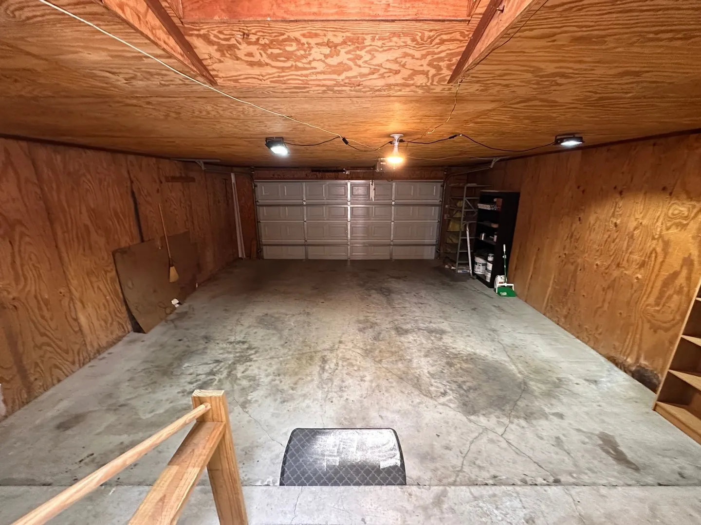 Townhouse For Rent in Brown County , 1601 14th, Brownwood, Texas 76801, 3 Bedroom, 3 Bathroom, 2 Garage spaces, 1,654 Sqft, built in 1981, mls#21373817, Real Estate Agent in Brownwood, Homes For Rent in Brown county, Homes For Rent in Brownwood, Realtor in Brownwood Texas, Real Estate Brokerage Independent Realty Texas, Luminita Cordes Realtor