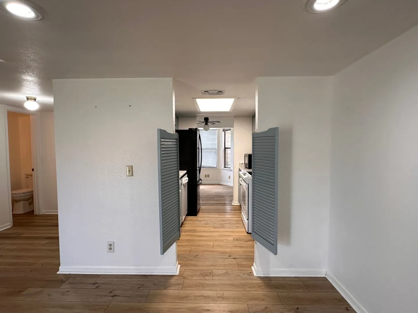 Townhouse For Rent in Brown County , 1601 14th, Brownwood, Texas 76801, 3 Bedroom, 3 Bathroom, 2 Garage spaces, 1,654 Sqft, built in 1981, mls#21373817, Real Estate Agent in Brownwood, Homes For Rent in Brown county, Homes For Rent in Brownwood, Realtor in Brownwood Texas, Real Estate Brokerage Independent Realty Texas, Luminita Cordes Realtor