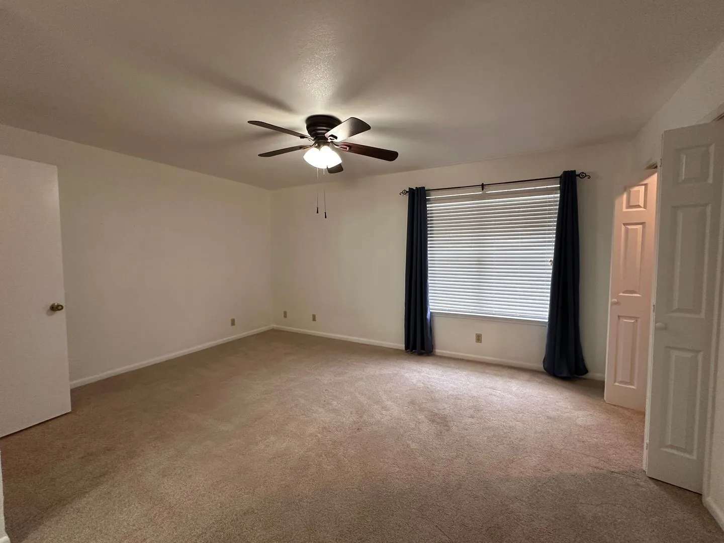 Townhouse For Rent in Brown County , 1601 14th, Brownwood, Texas 76801, 3 Bedroom, 3 Bathroom, 2 Garage spaces, 1,654 Sqft, built in 1981, mls#21373817, Real Estate Agent in Brownwood, Homes For Rent in Brown county, Homes For Rent in Brownwood, Realtor in Brownwood Texas, Real Estate Brokerage Independent Realty Texas, Luminita Cordes Realtor