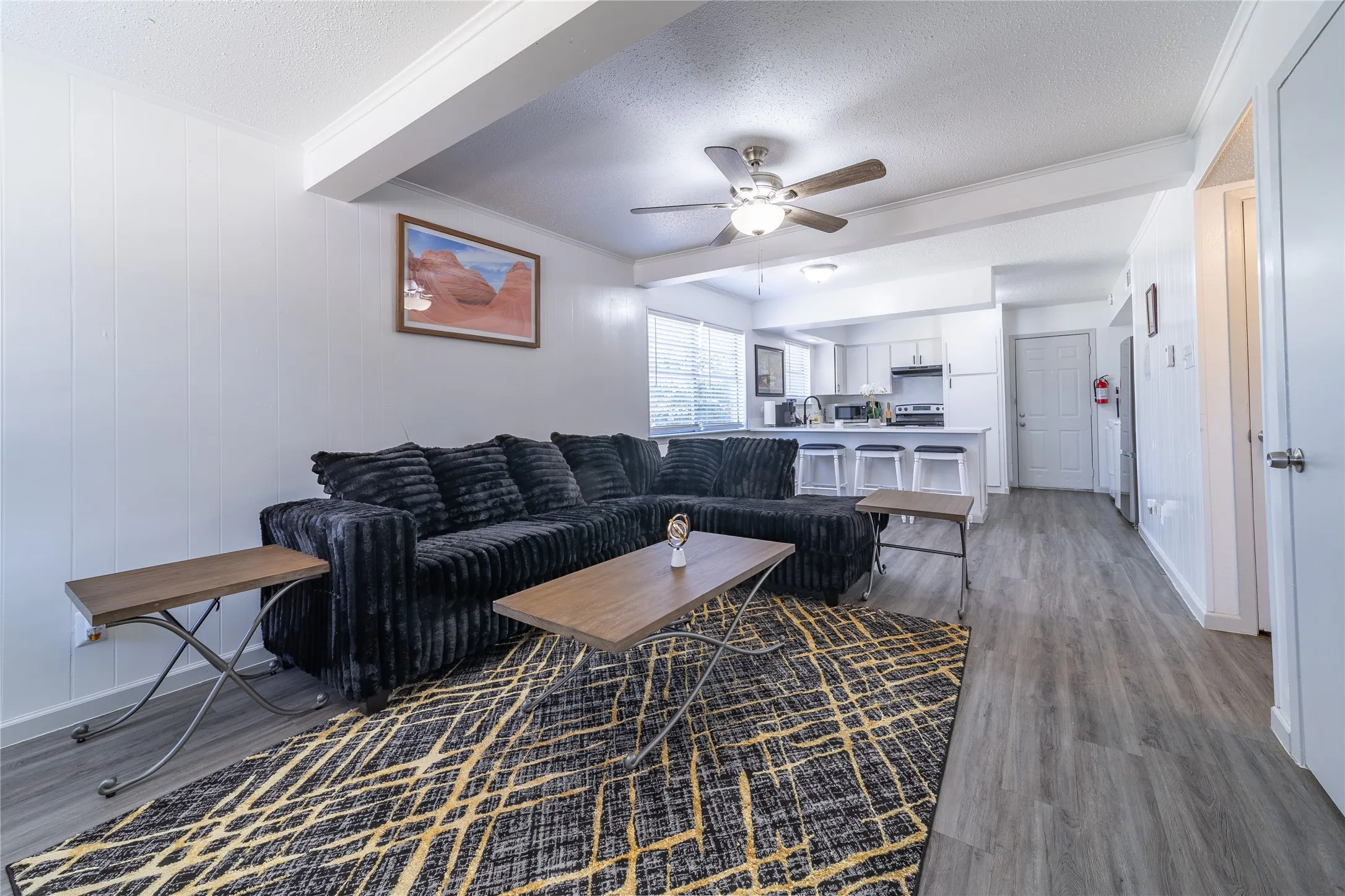 Duplex For Rent in Tarrant County , 414 Donnell Drive A, Arlington, Texas 76012, 2 Bedroom, 1 Bathroom, Garage spaces, 896 Sqft, built in 1972, mls#21373778, Real Estate Agent in Arlington, Homes For Rent in Tarrant county, Homes For Rent in Arlington, Realtor in Arlington Texas, Real Estate Brokerage Independent Realty Texas, Luminita Cordes Realtor
