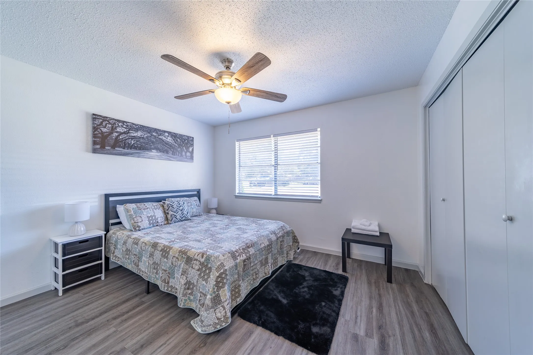 Duplex For Rent in Tarrant County , 414 Donnell Drive A, Arlington, Texas 76012, 2 Bedroom, 1 Bathroom, Garage spaces, 896 Sqft, built in 1972, mls#21373778, Real Estate Agent in Arlington, Homes For Rent in Tarrant county, Homes For Rent in Arlington, Realtor in Arlington Texas, Real Estate Brokerage Independent Realty Texas, Luminita Cordes Realtor